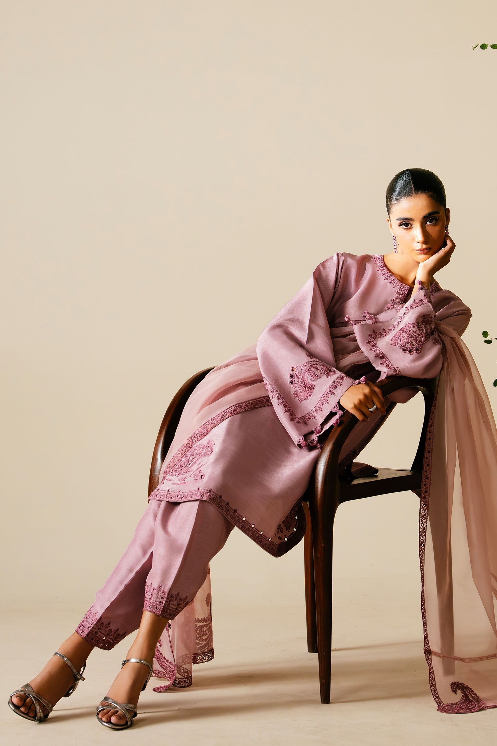 Zaha | Serae Pret | FLORAYNE - House Of Hania