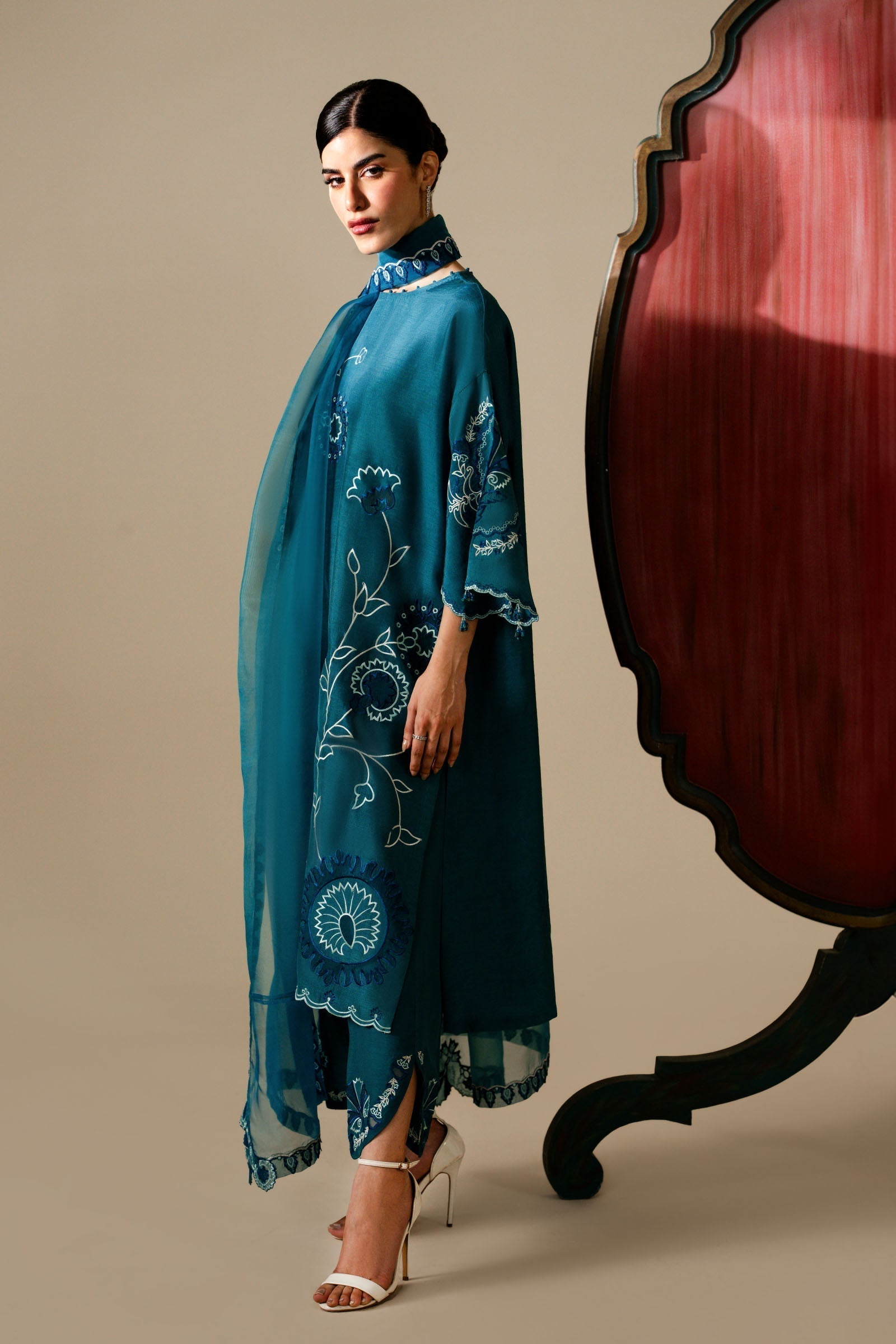 Zaha | Serae Pret | SELVIANNE - House Of Hania