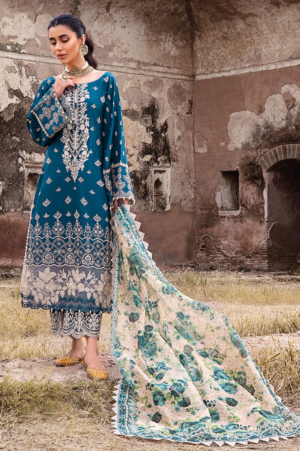 Zainab Chottani Chikankari Luxury Lawn Collection '23 - TC-202 - AZAL 1-A - House Of Hania
