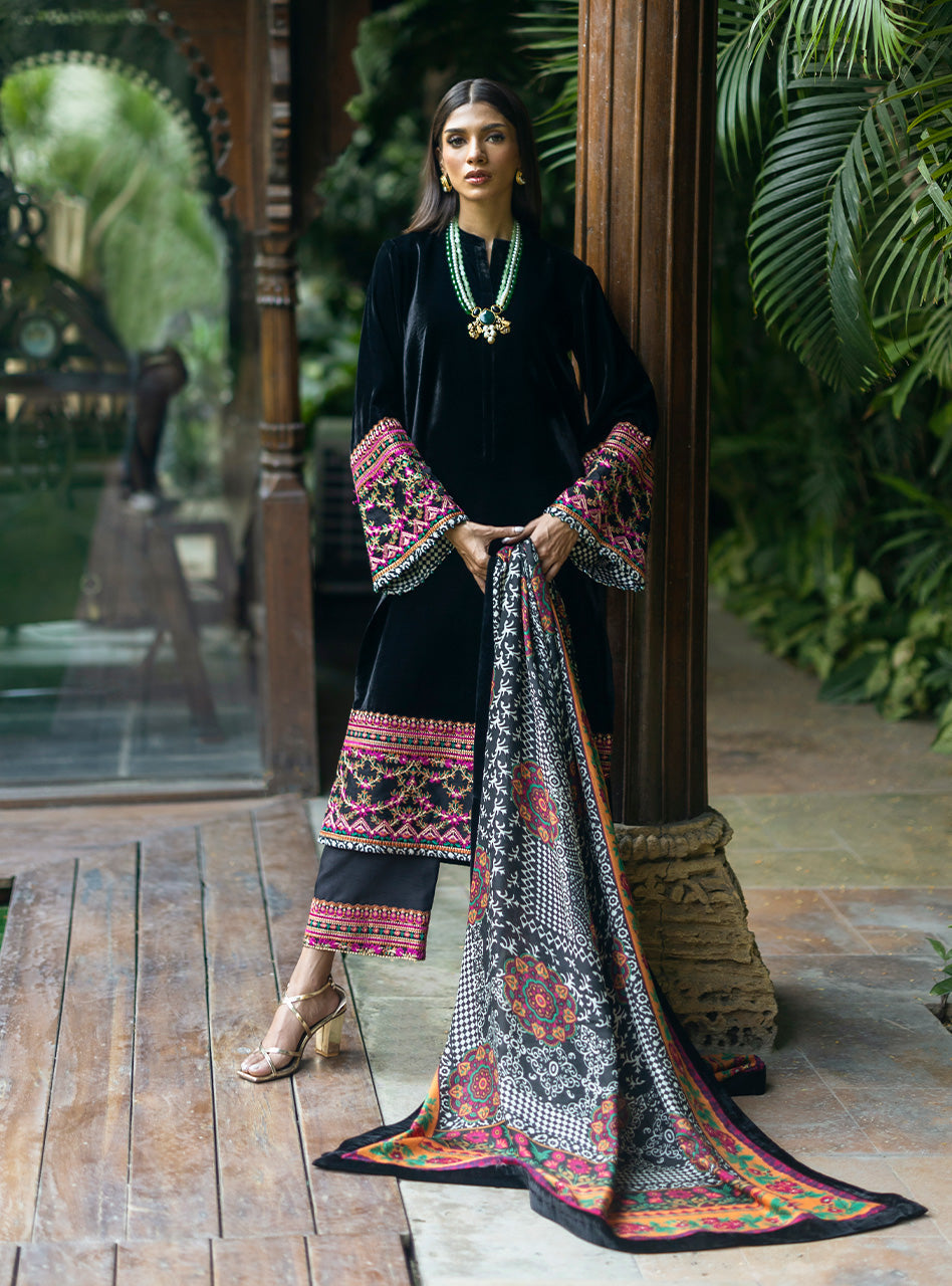 Zainab Chottani | Makhmal Luxe Pret | Ghazaleh - House Of Hania
