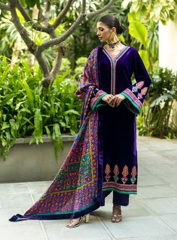 Zainab Chottani | Makhmal Luxe Pret | Rangin - House Of Hania