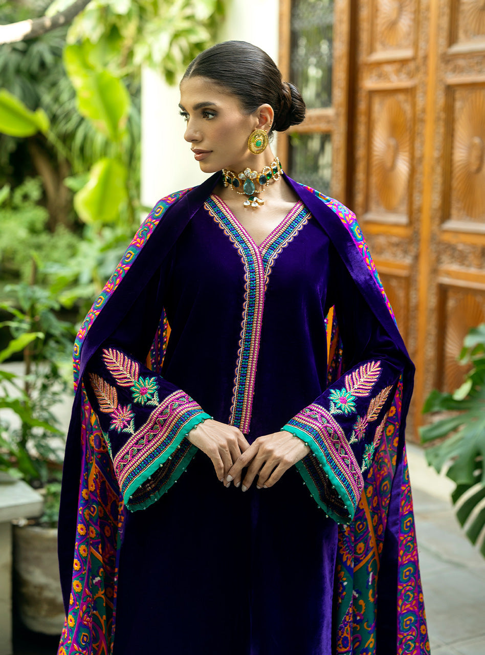 Zainab Chottani | Makhmal Luxe Pret | Rangin - House Of Hania