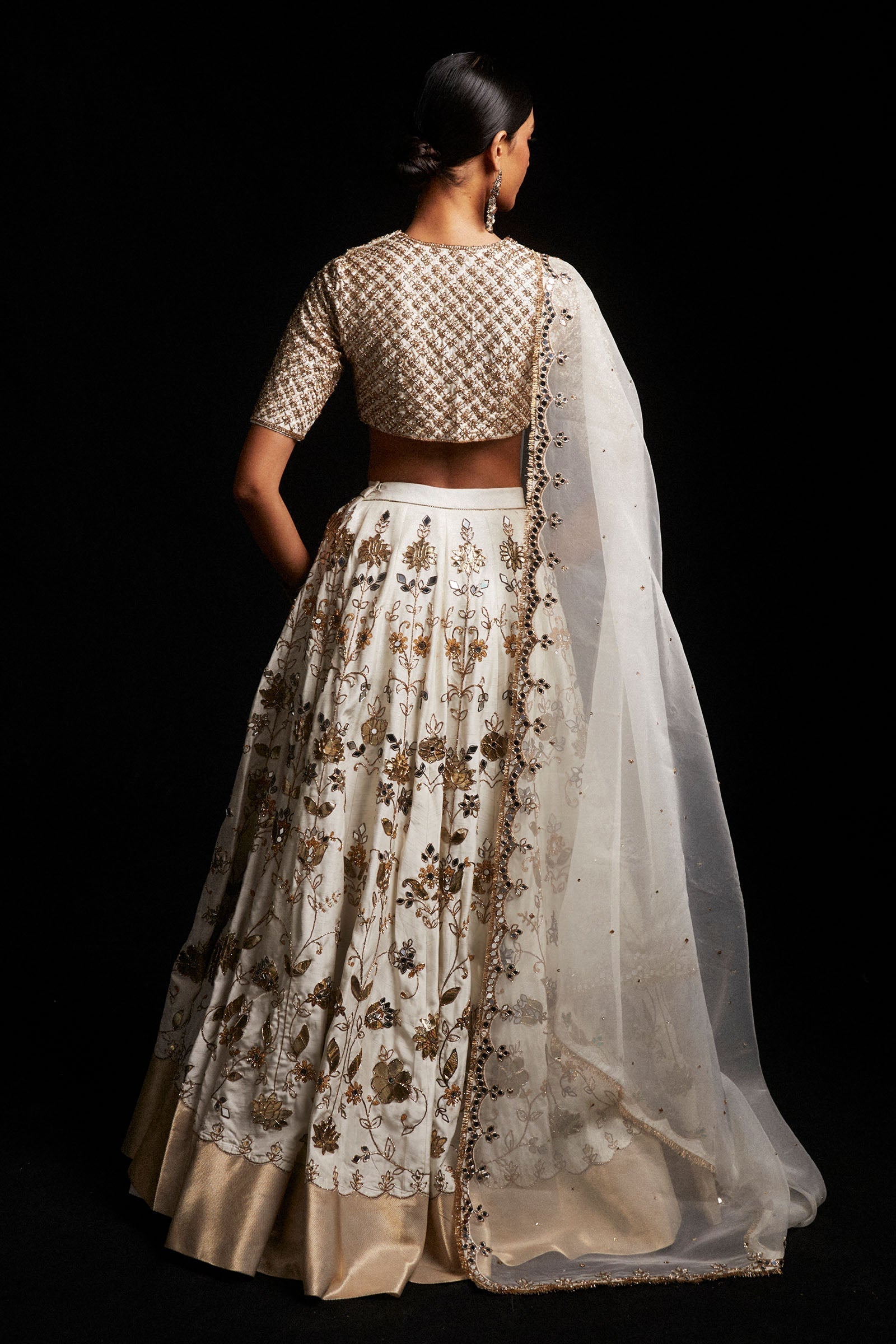 Zara Shahjahan | Chandni Raat Formals 2024 | Kanwal - House Of Hania