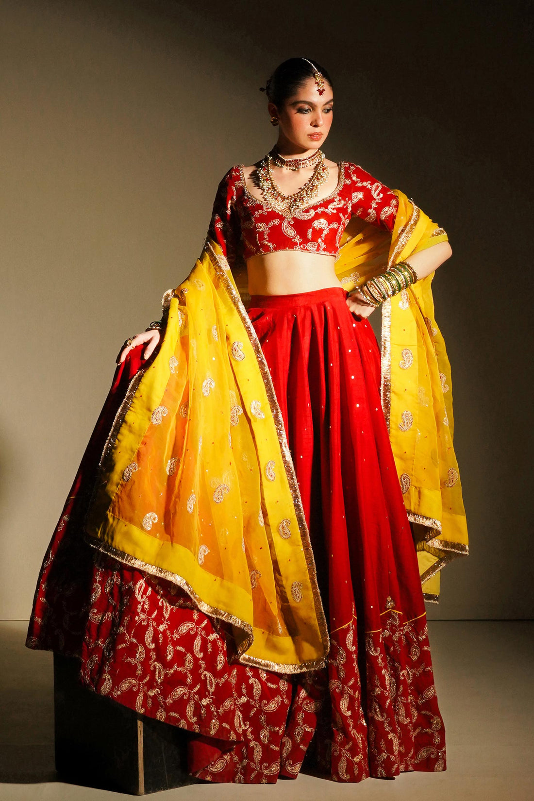 Zara Shahjahan | Chandni Raatain | MEERA - House Of Hania