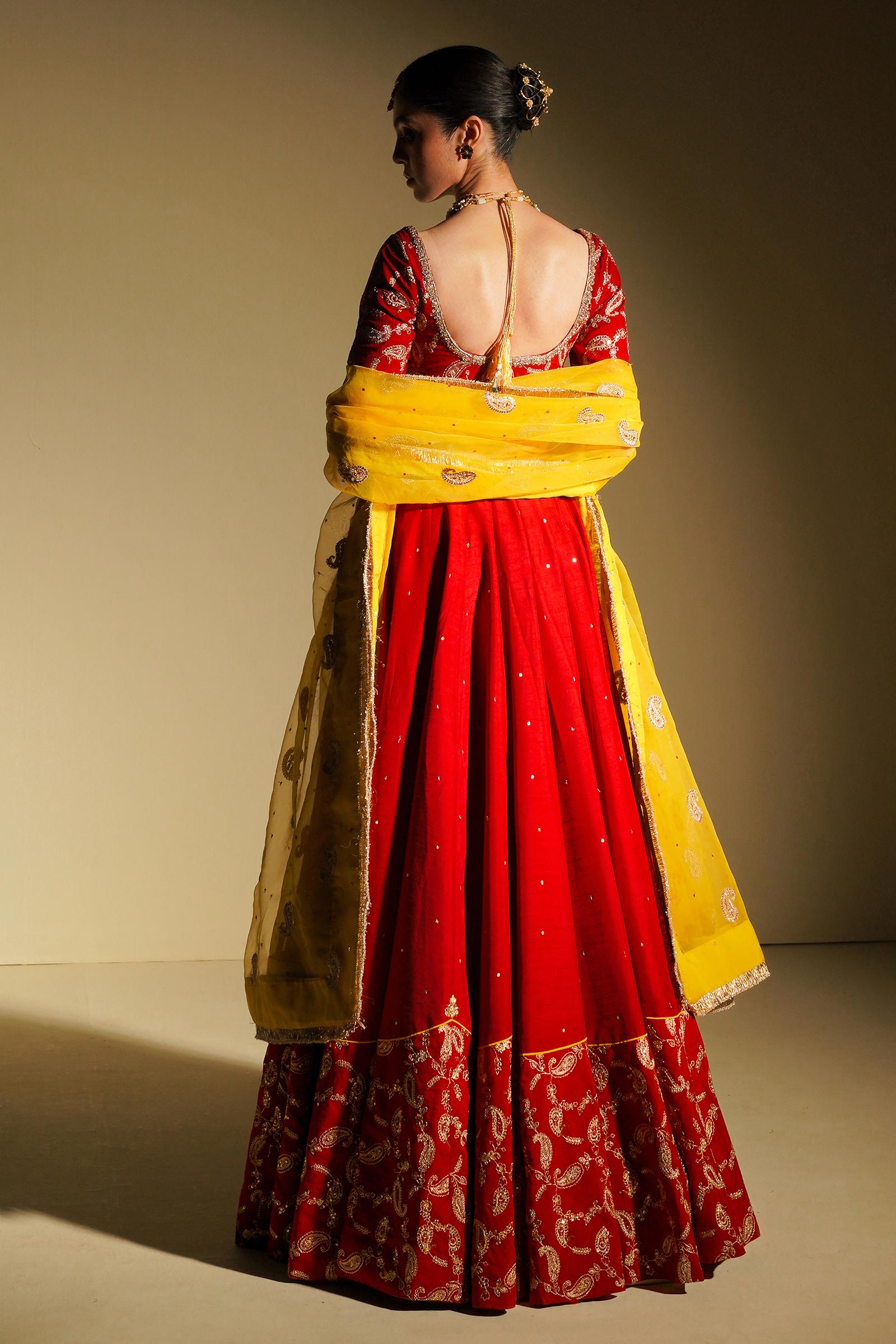 Zara Shahjahan | Chandni Raatain | MEERA - House Of Hania