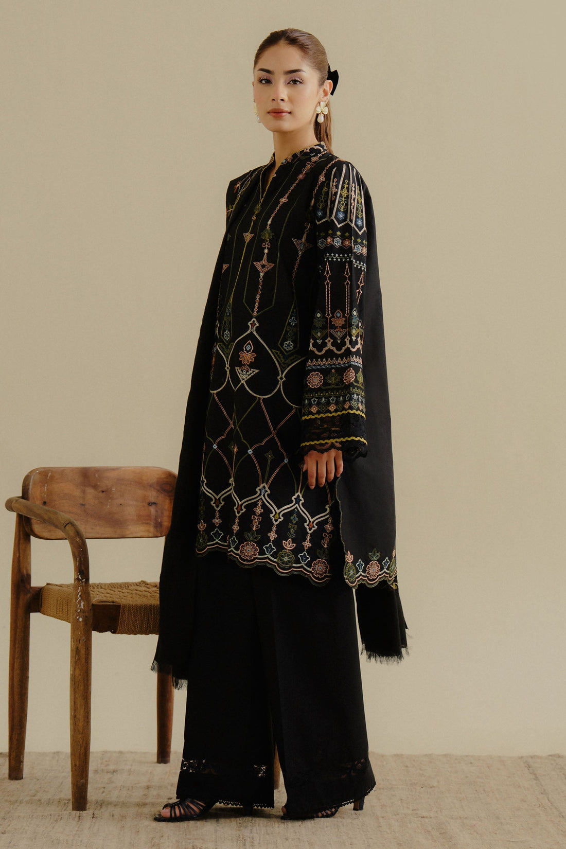 Zara Shahjahan | Coco Lawn 25 | Iris-2A - House Of Hania