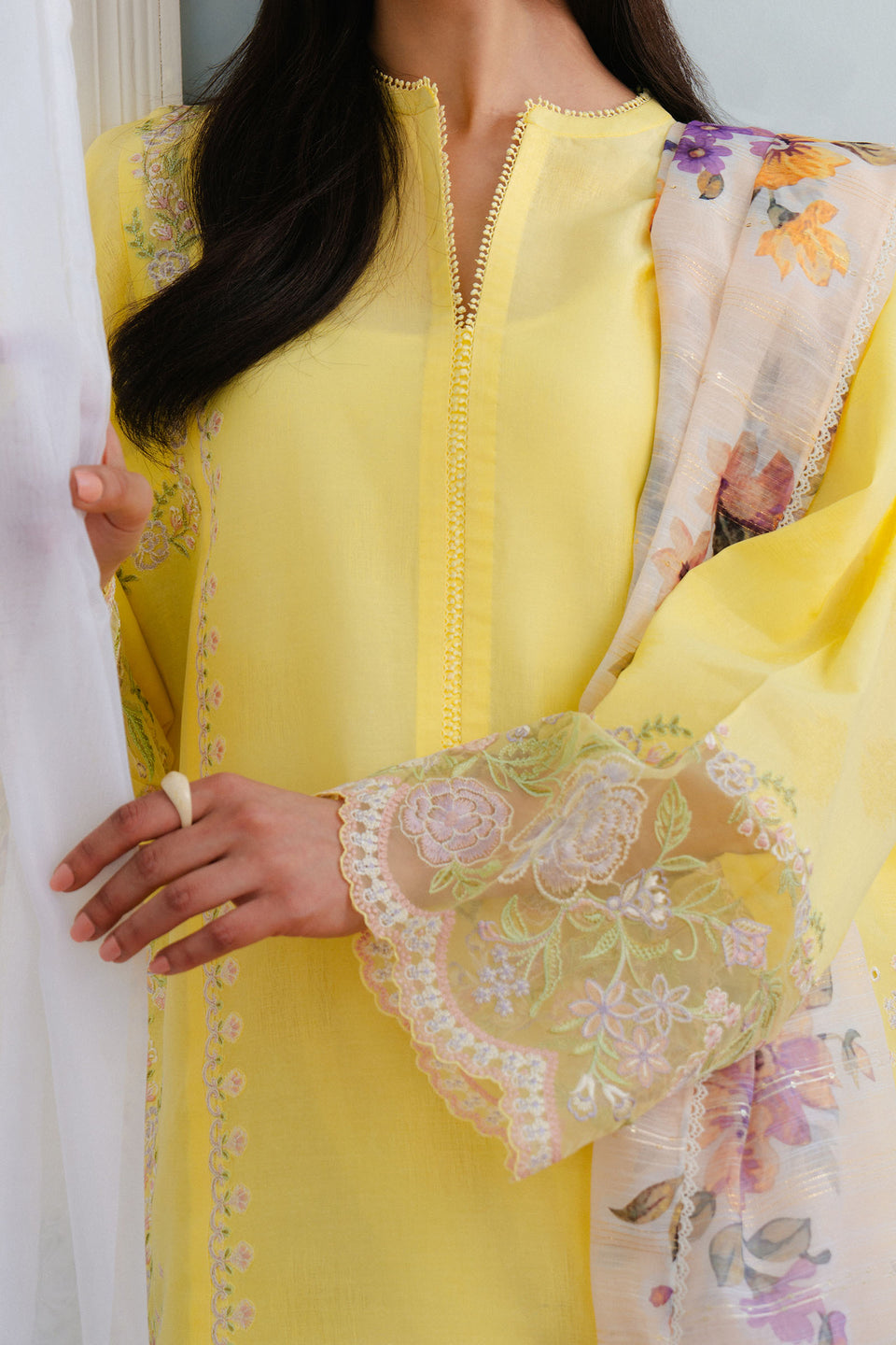 Zara Shahjahan | Coco Lawn 25 | MEADOW-8A - House Of Hania