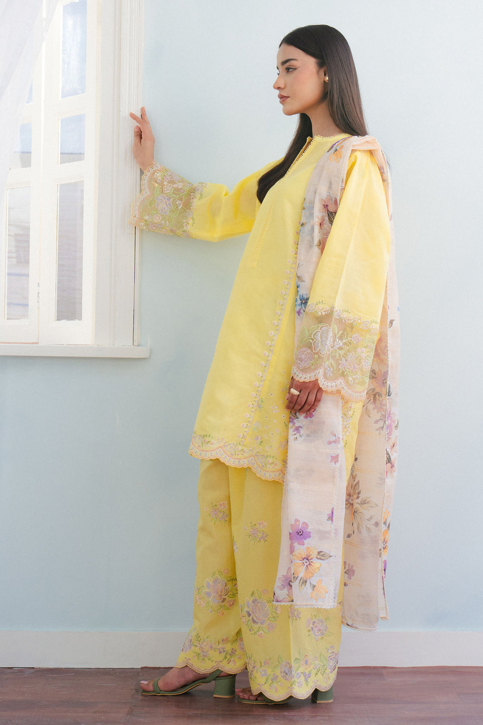 Zara Shahjahan | Coco Lawn 25 | MEADOW-8A - House Of Hania