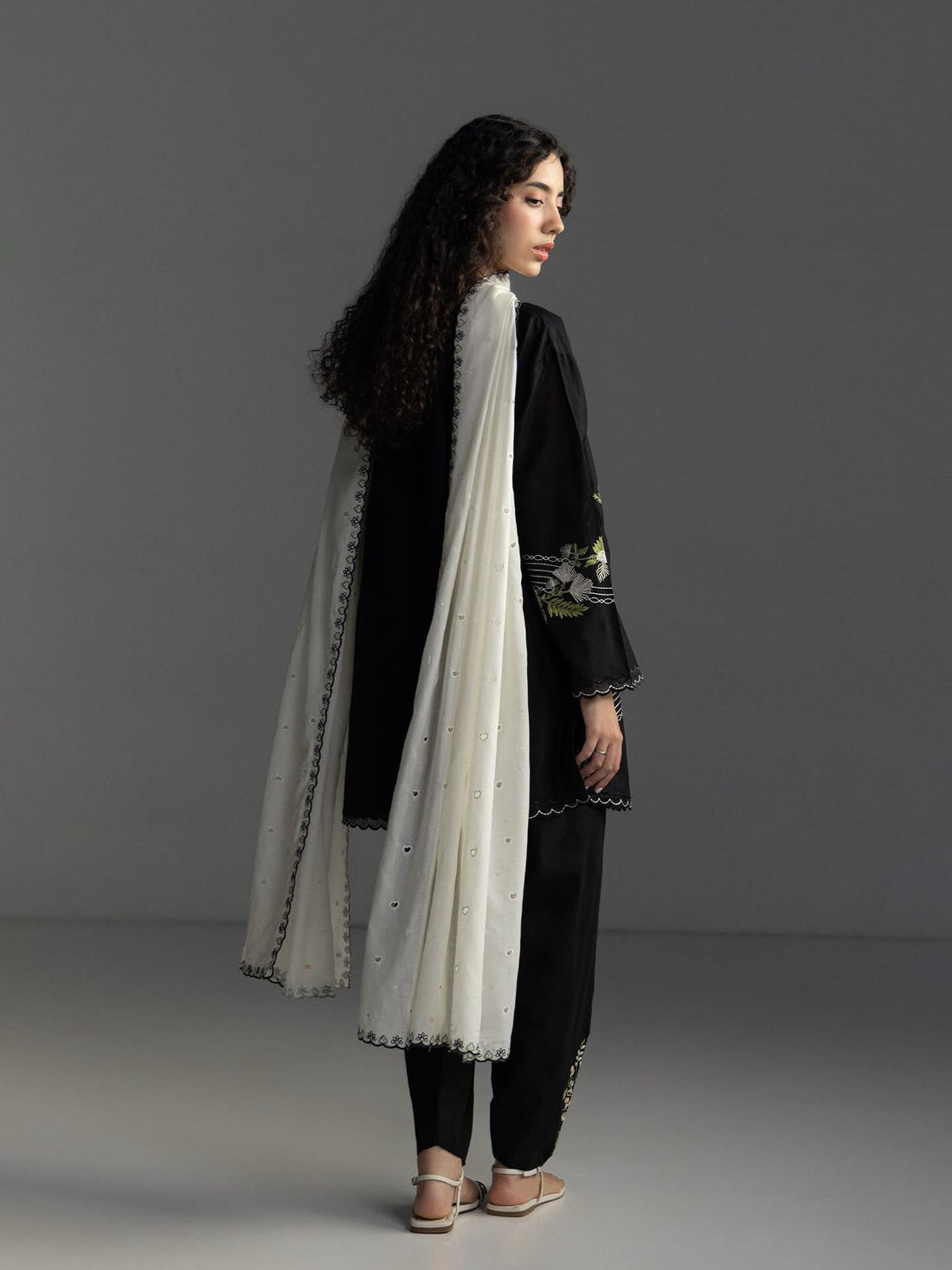 Zara Shahjahan | Coco Lawn 26 | Evia-9A - House Of Hania