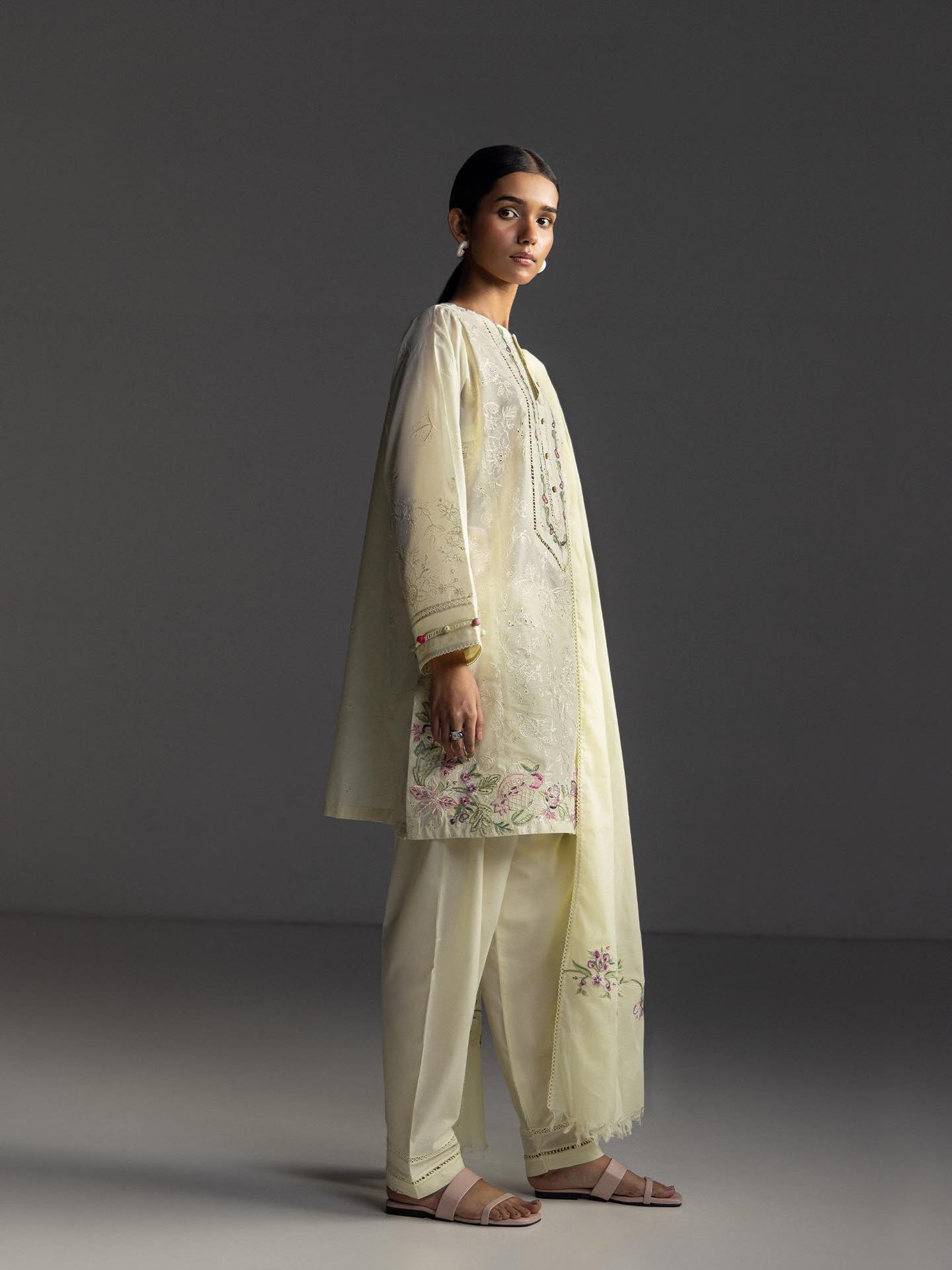 Zara Shahjahan | Coco Lawn 26 | Liora-8B - House Of Hania