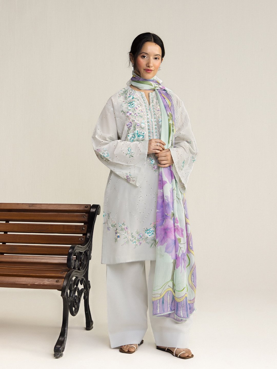 Zara Shahjahan | Coco Lawn 26 | Lune-2A - House Of Hania