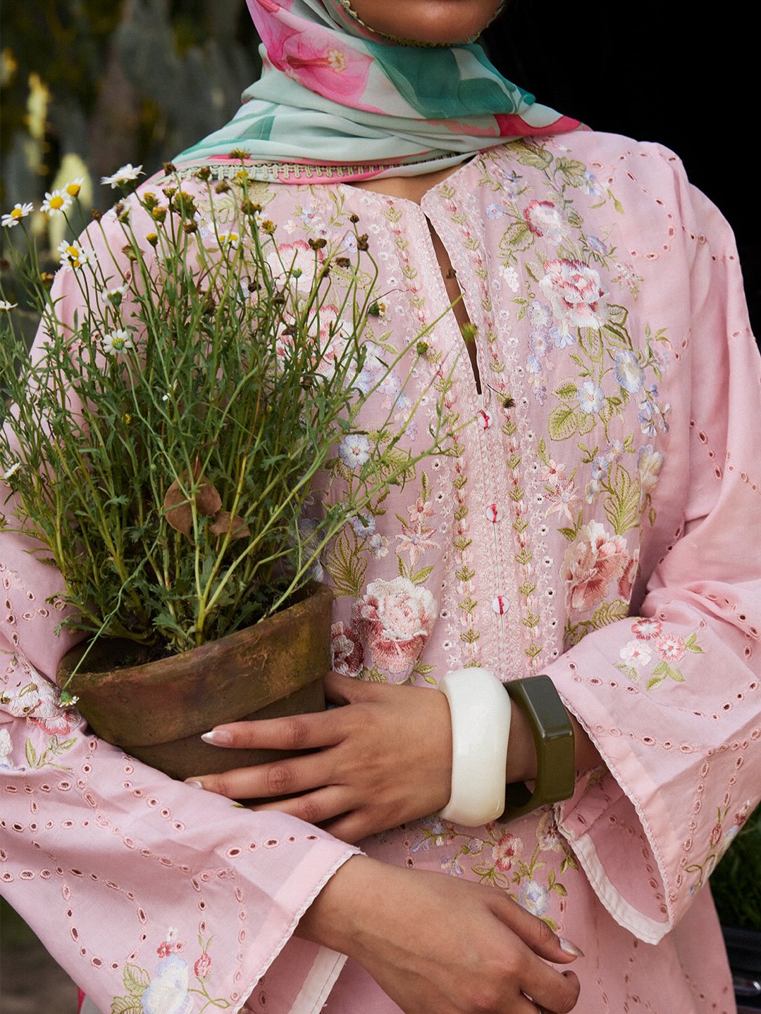 Zara Shahjahan | Coco Lawn 26 | Lune-2B - House Of Hania