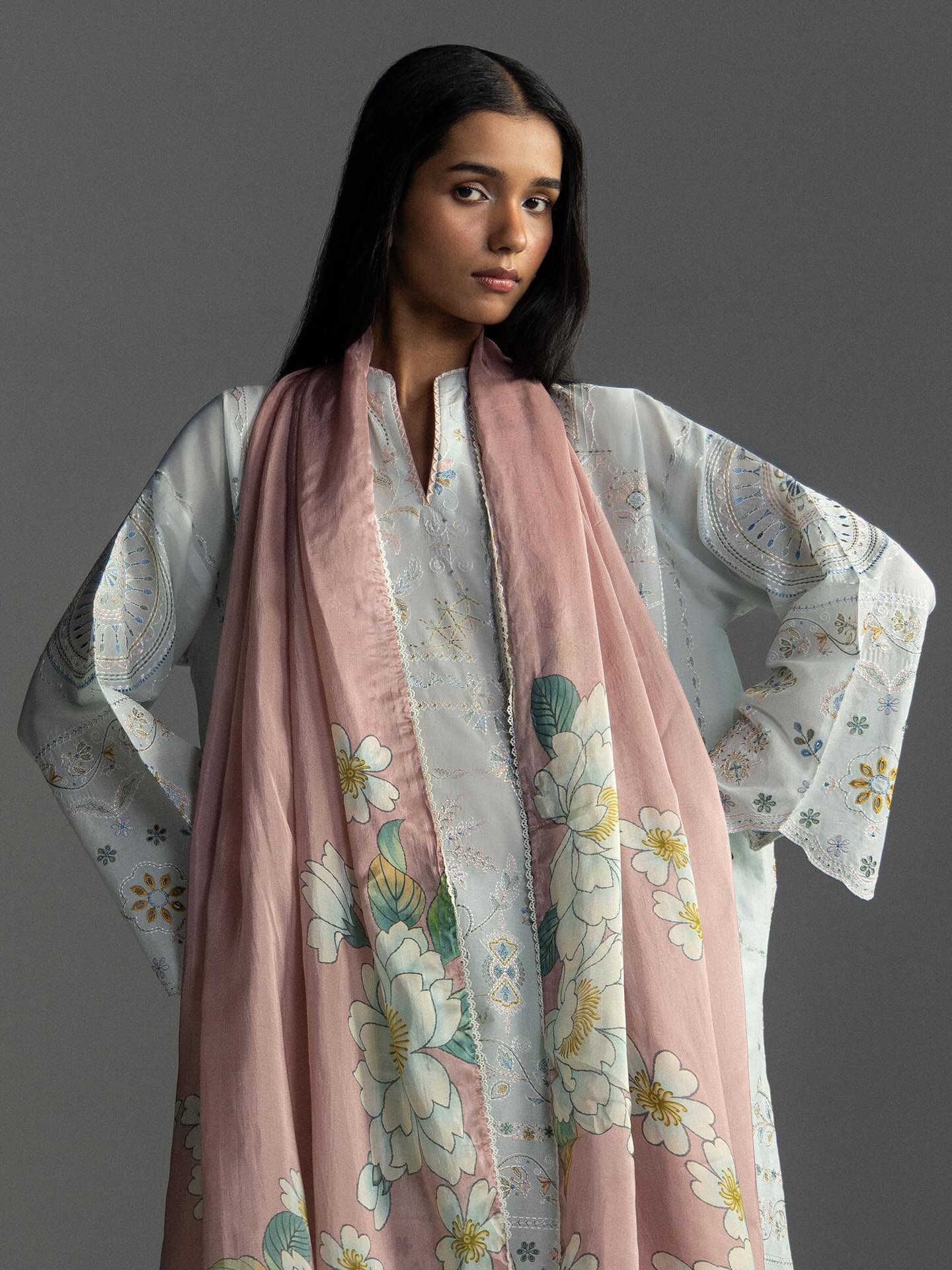 Zara Shahjahan | Coco Lawn 26 | Veya-7B - House Of Hania