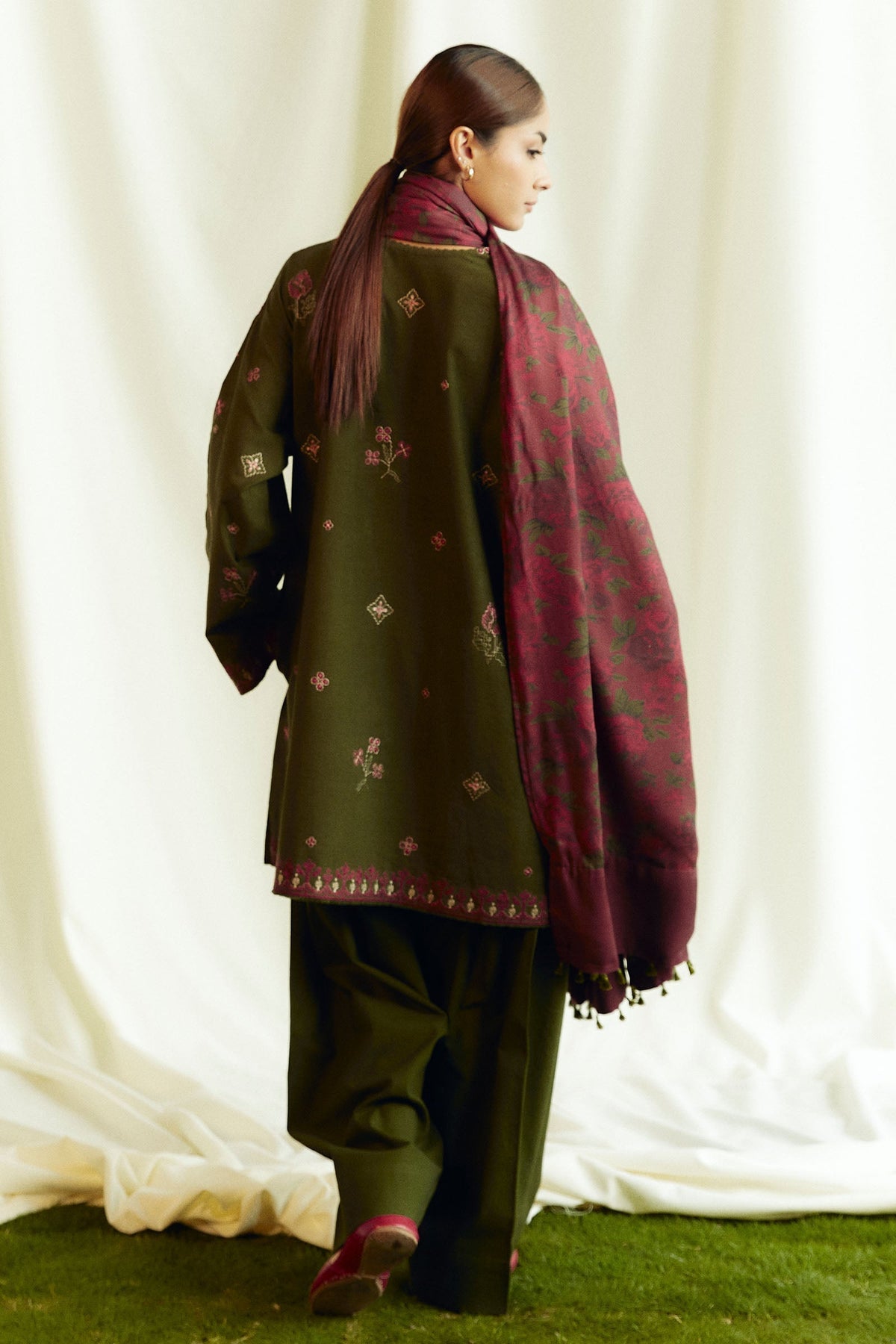 Zara Shahjahan | Coco Winter 24 | Amethyst-8B - House Of Hania