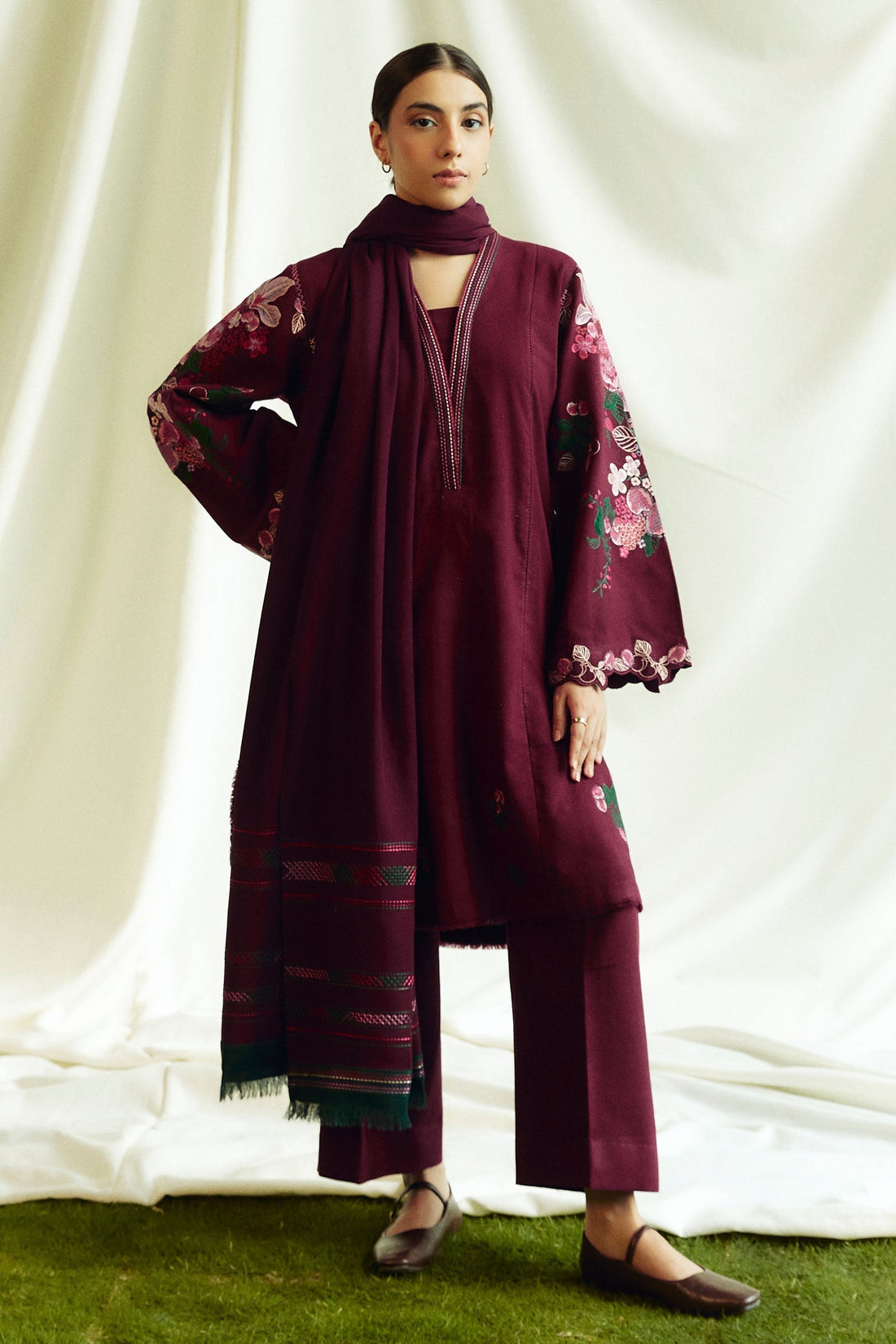Zara Shahjahan | Coco Winter 24 | Opal-6B - House Of Hania