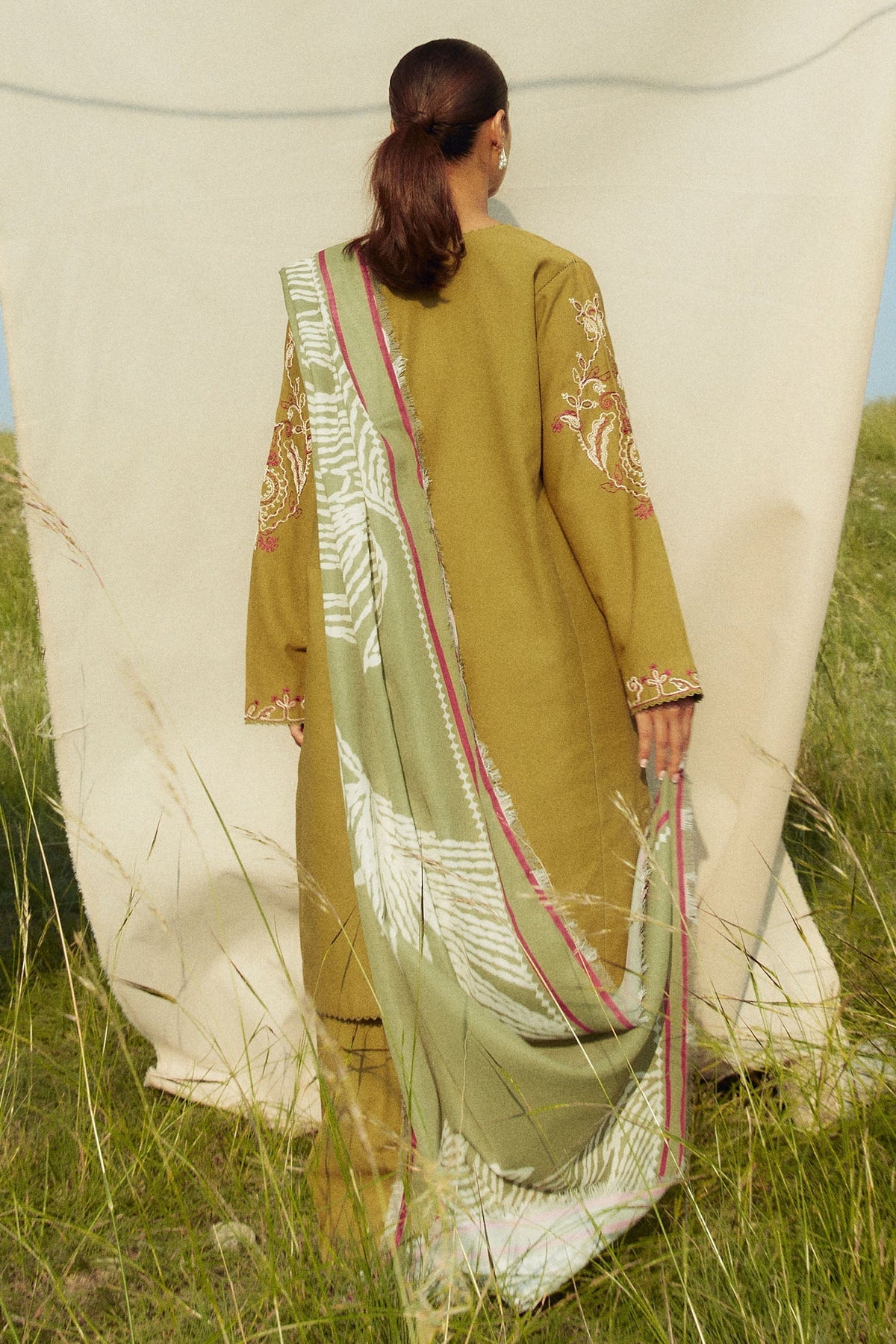 Zara Shahjahan | Coco Winter 24 | Peridot-5A - House Of Hania