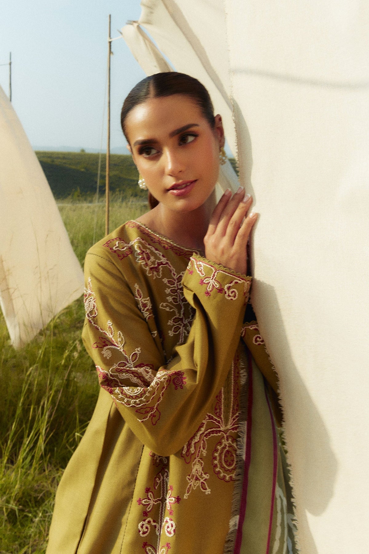 Zara Shahjahan | Coco Winter 24 | Peridot-5A - House Of Hania