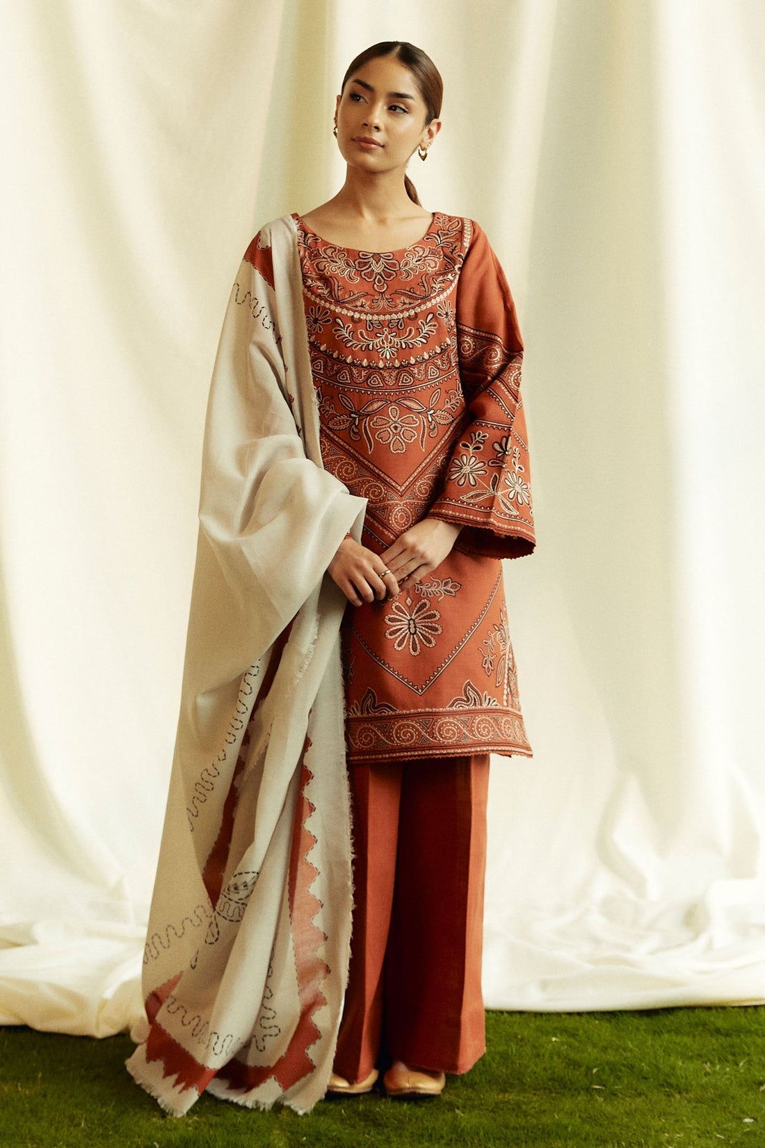 Zara Shahjahan | Coco Winter 24 | Topaz-4B - House Of Hania