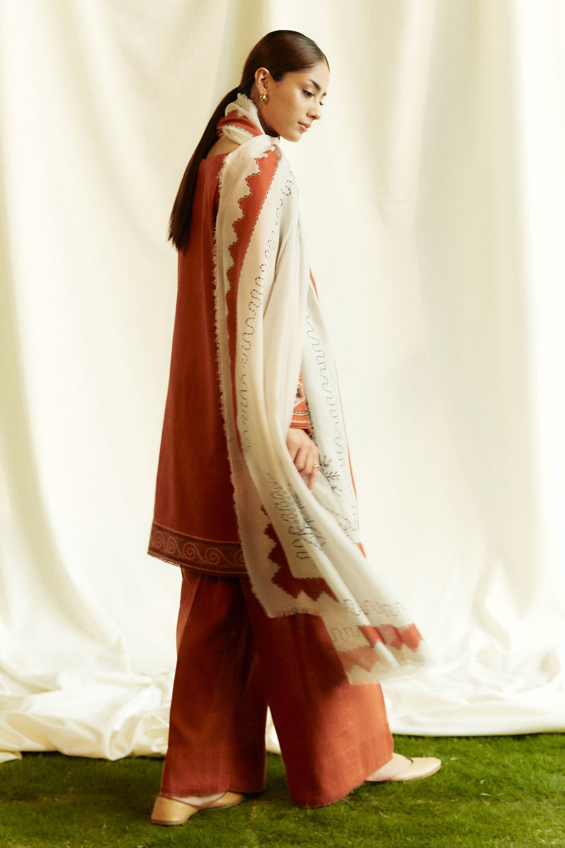 Zara Shahjahan | Coco Winter 24 | Topaz-4B - House Of Hania