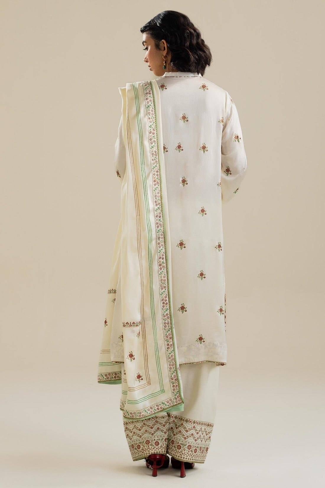 Zara Shahjahan | Handcrafted Suits | ZHC-041 - House Of Hania