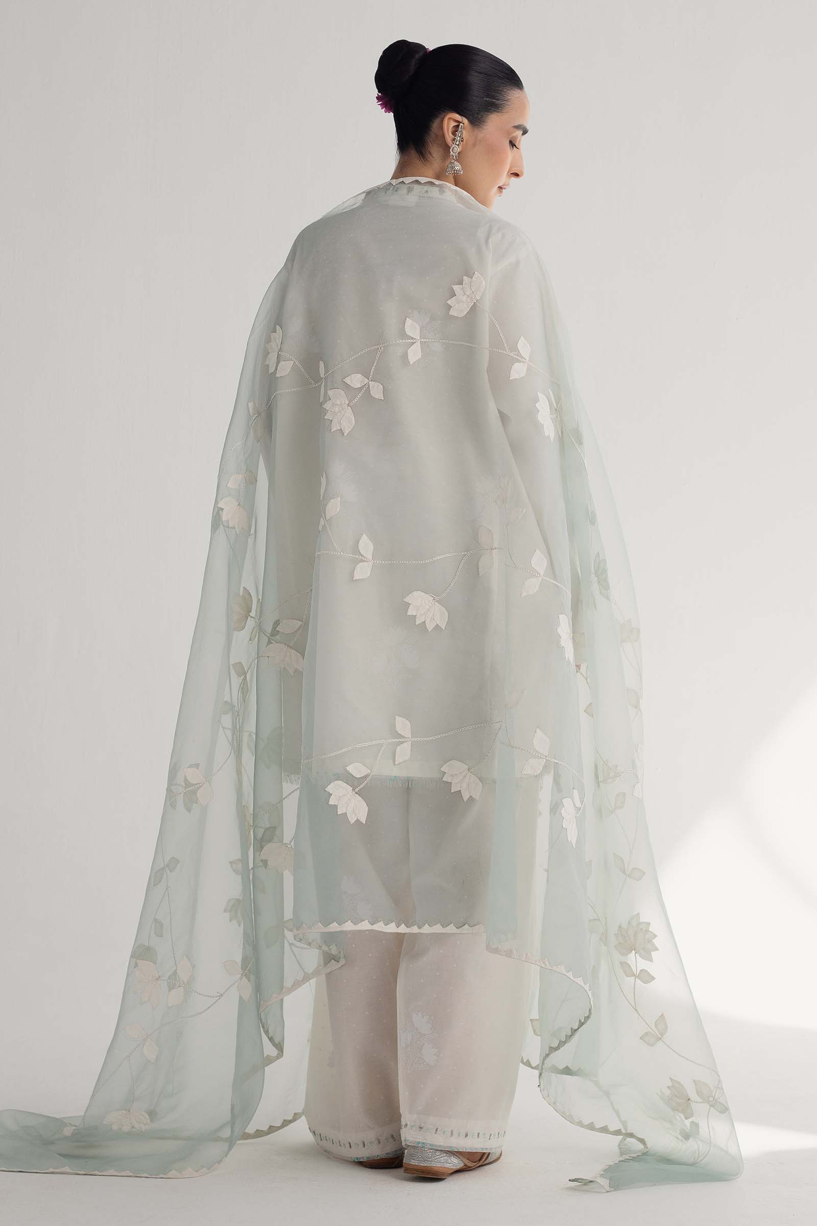 Zara Shahjahan | Handcrafted Suits | ZHC-046 - House Of Hania