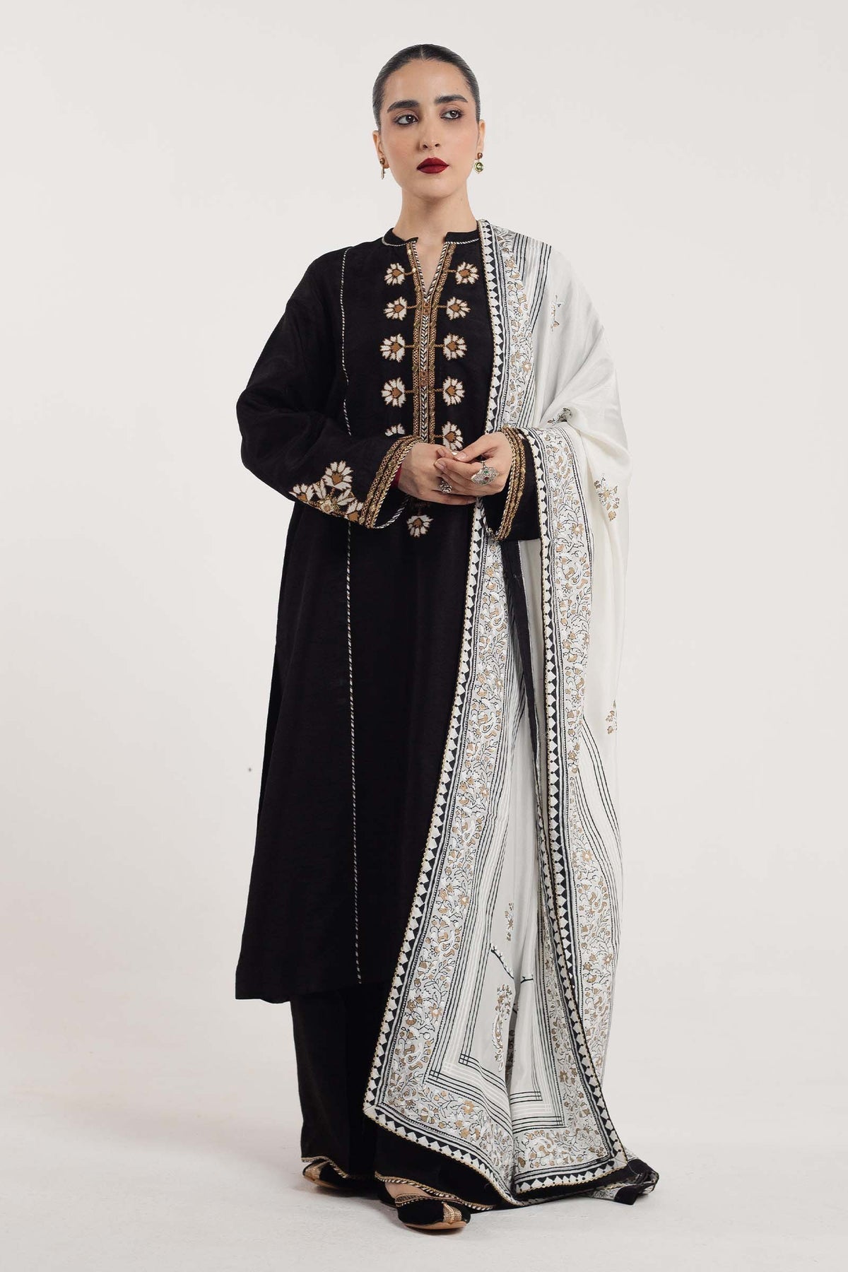 Zara Shahjahan | Handcrafted Suits | ZHC-048 - House Of Hania