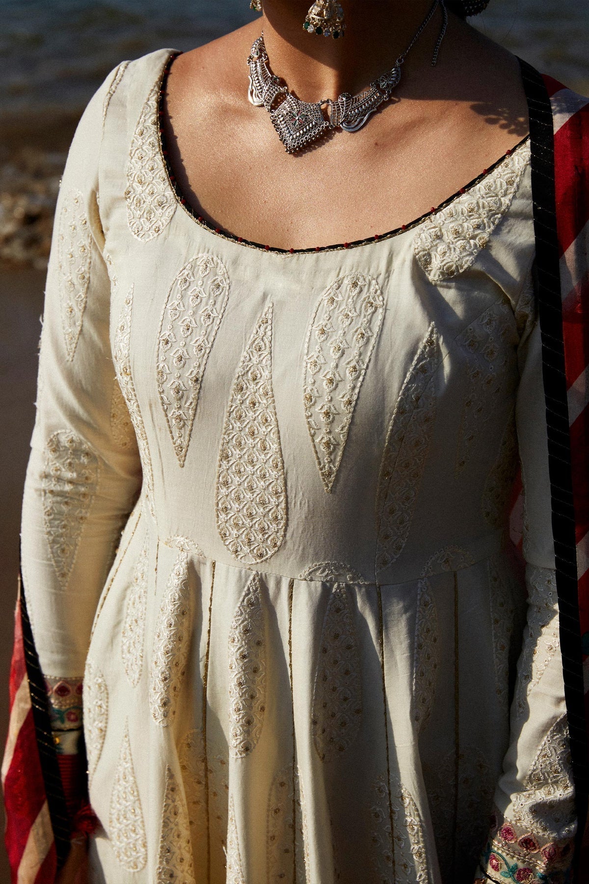 Zara Shahjahan | Luxury Lawn 24 | AAINA-8A - House Of Hania