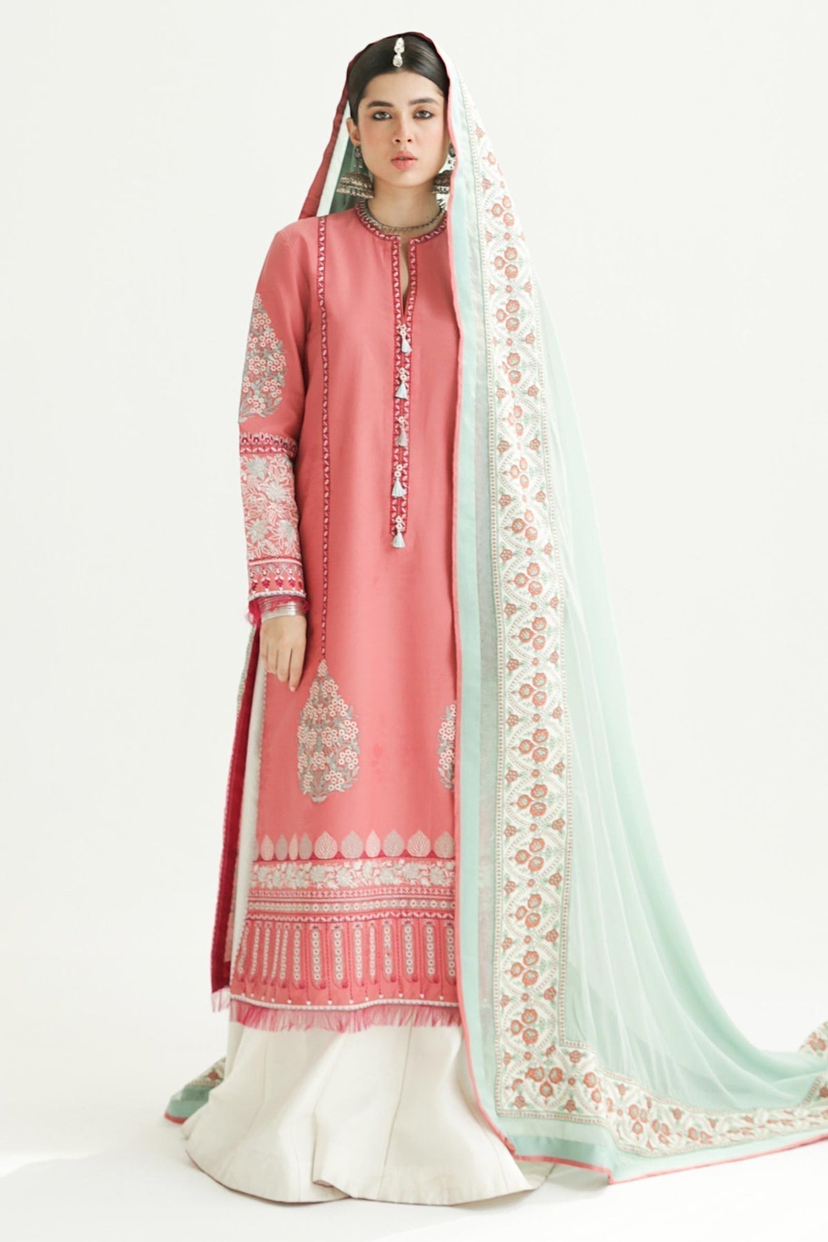 Zara Shahjahan | Luxury Lawn 24 | SANDAL-10B - House Of Hania