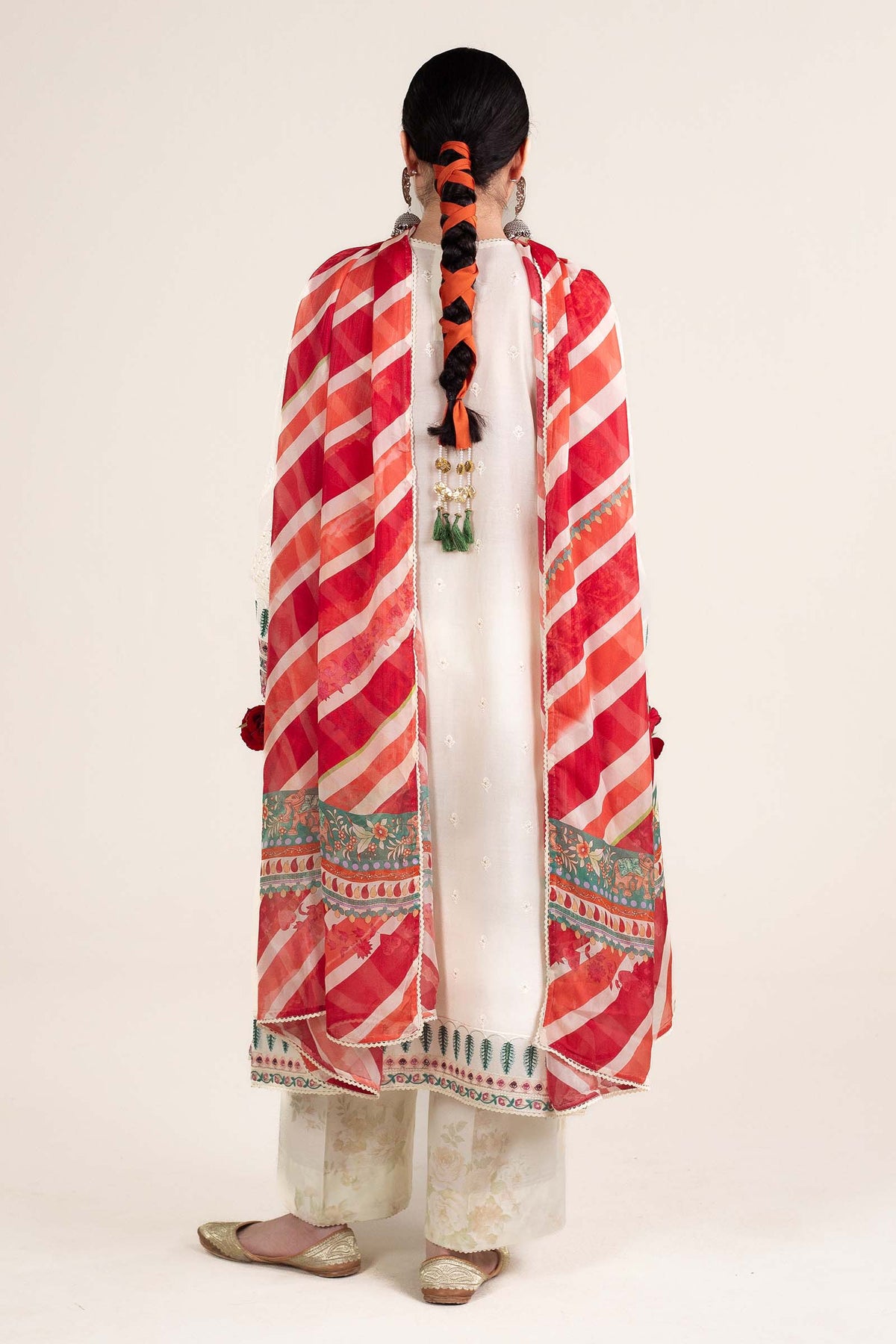 Zara Shahjahan | Stitched Lawn 24 | SL-AINA-8A - House Of Hania