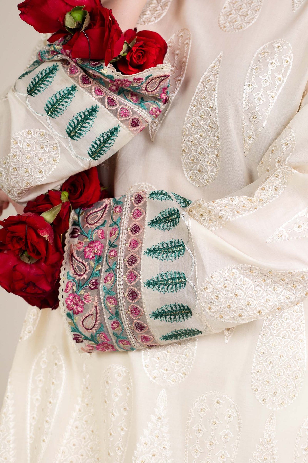 Zara Shahjahan | Stitched Lawn 24 | SL-AINA-8A - House Of Hania