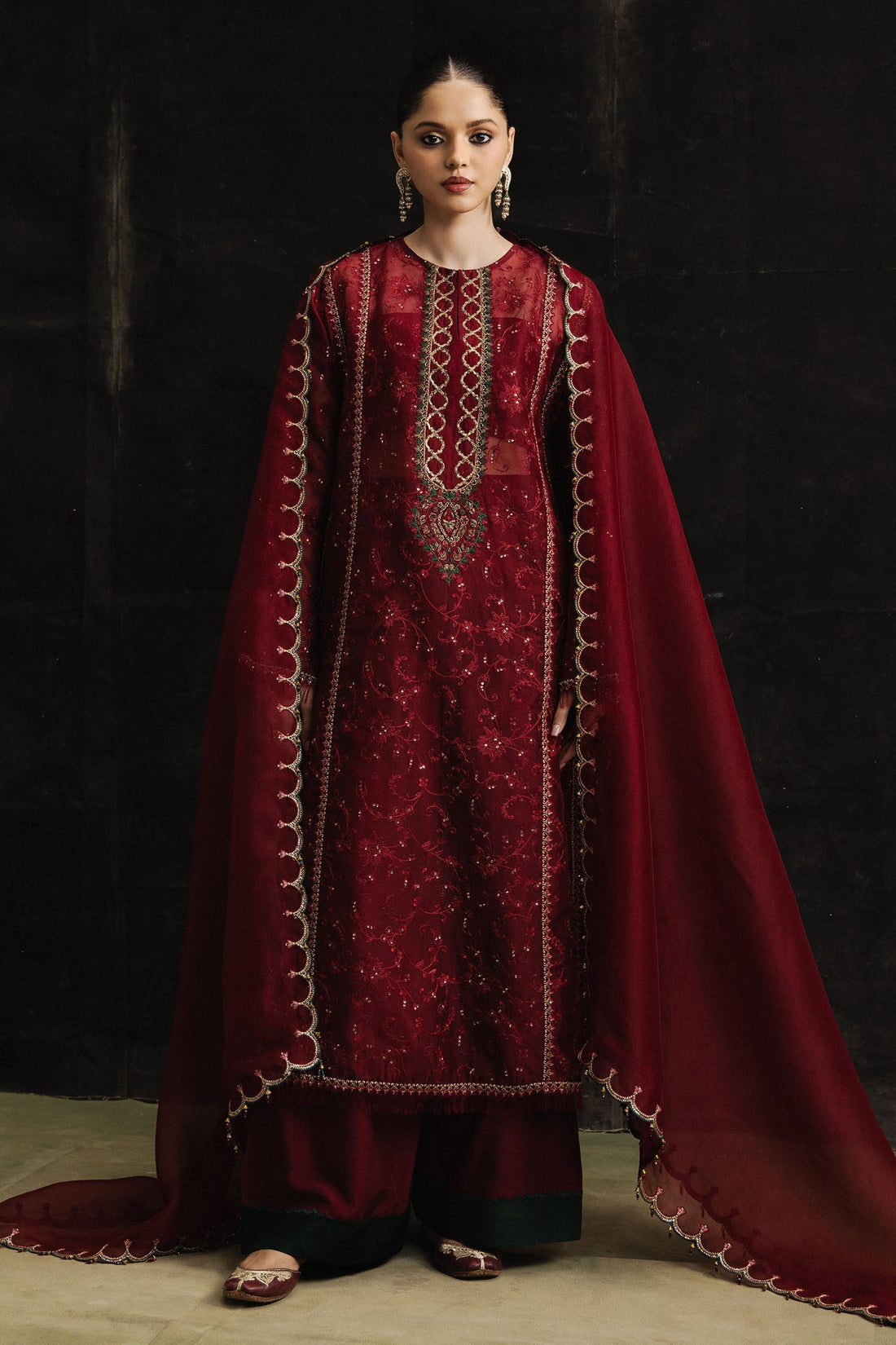 Zara Shahjahan | Studio Portraits | Baila - House Of Hania