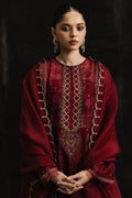 Zara Shahjahan | Studio Portraits | Baila - House Of Hania
