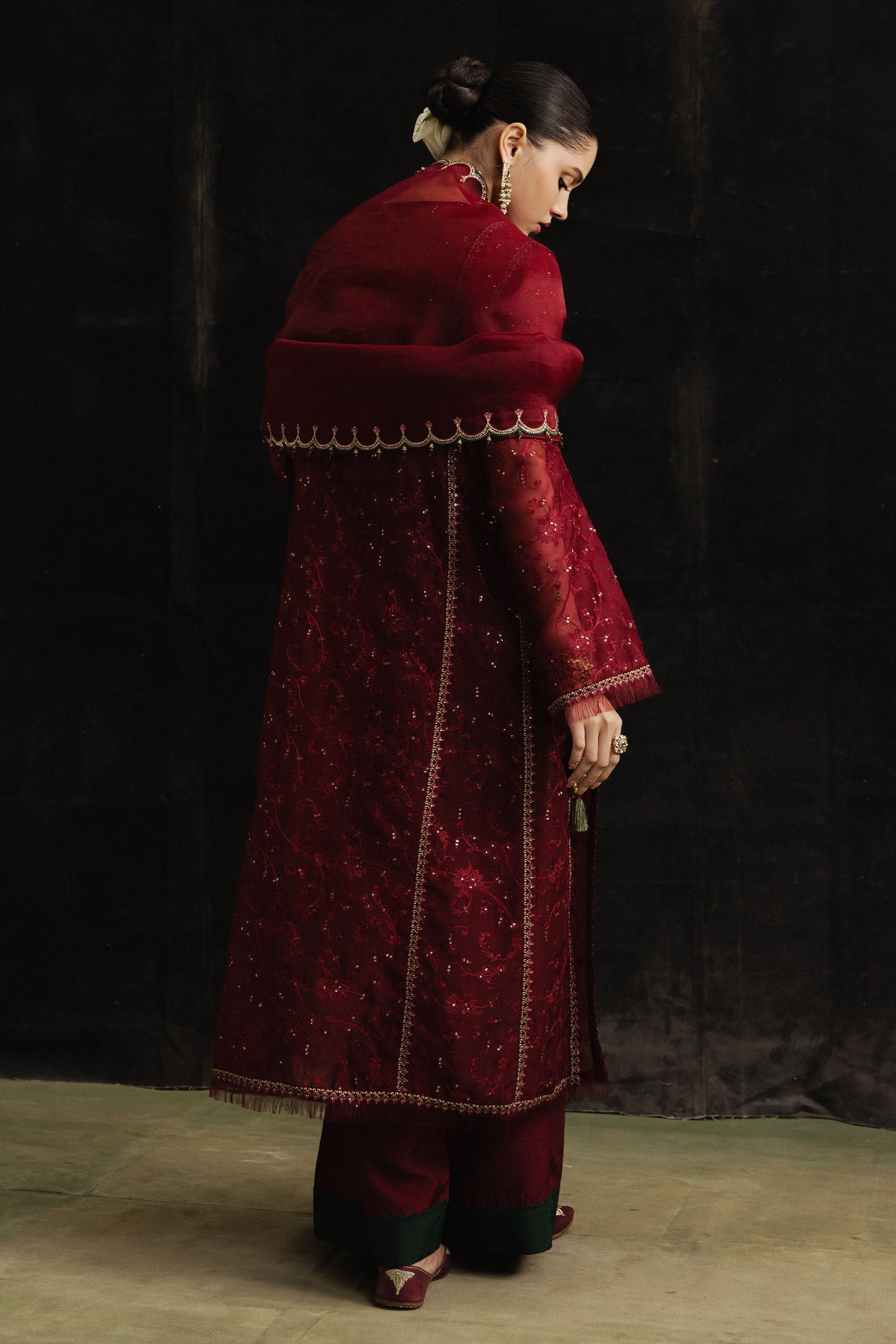 Zara Shahjahan | Studio Portraits | Baila - House Of Hania