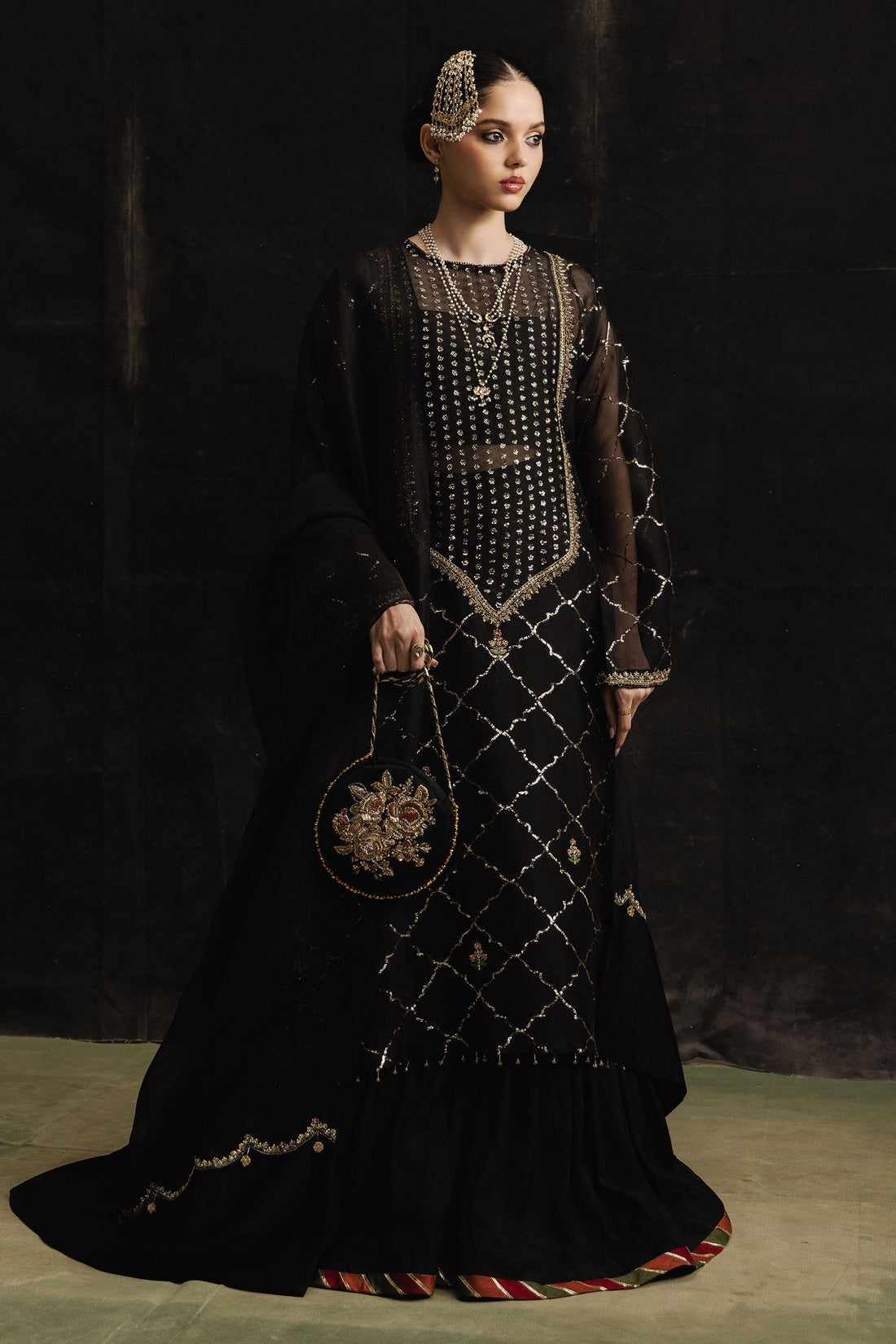 Zara Shahjahan | Studio Portraits | Kubra - House Of Hania