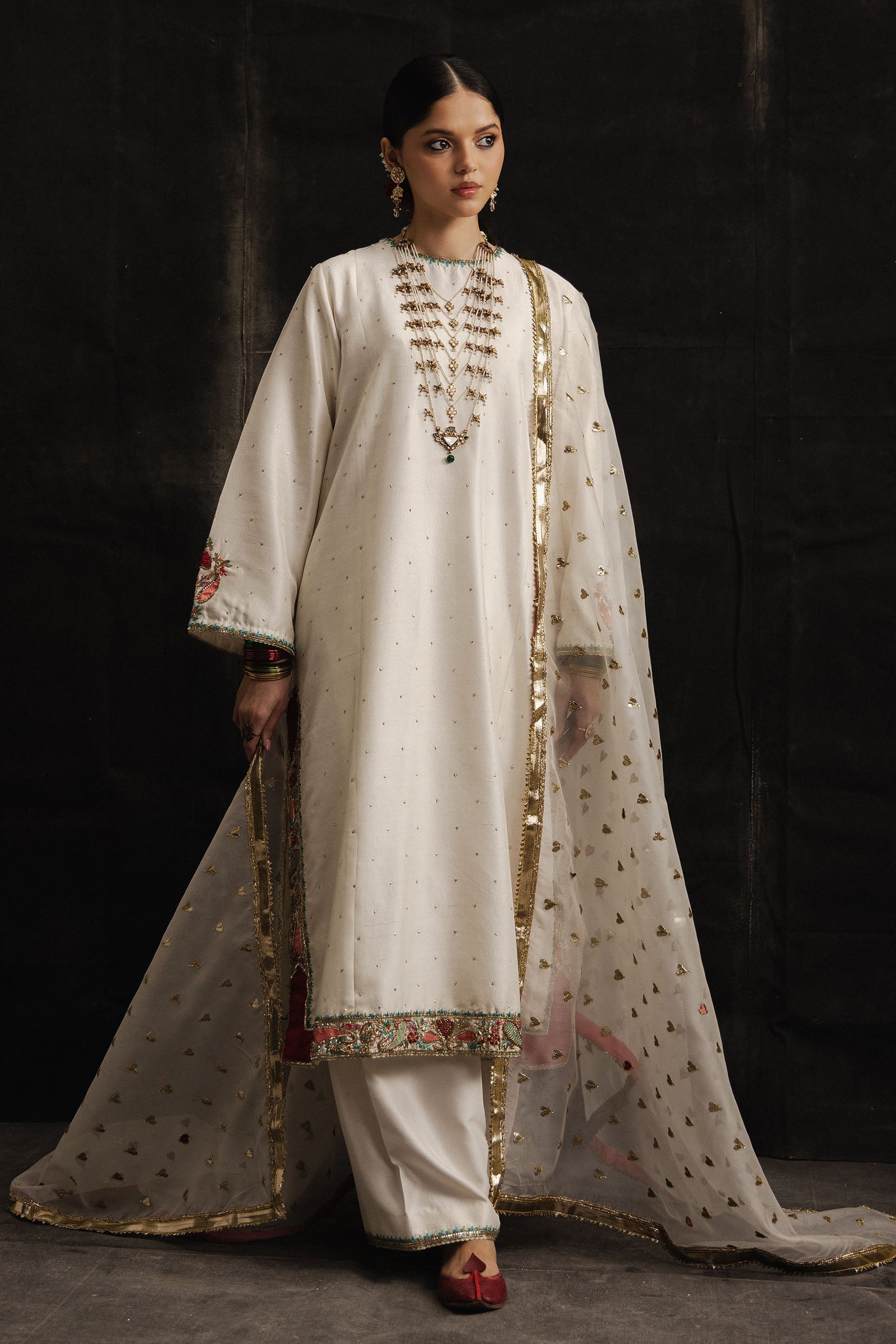 Zara Shahjahan | Studio Portraits | Peepal - House Of Hania