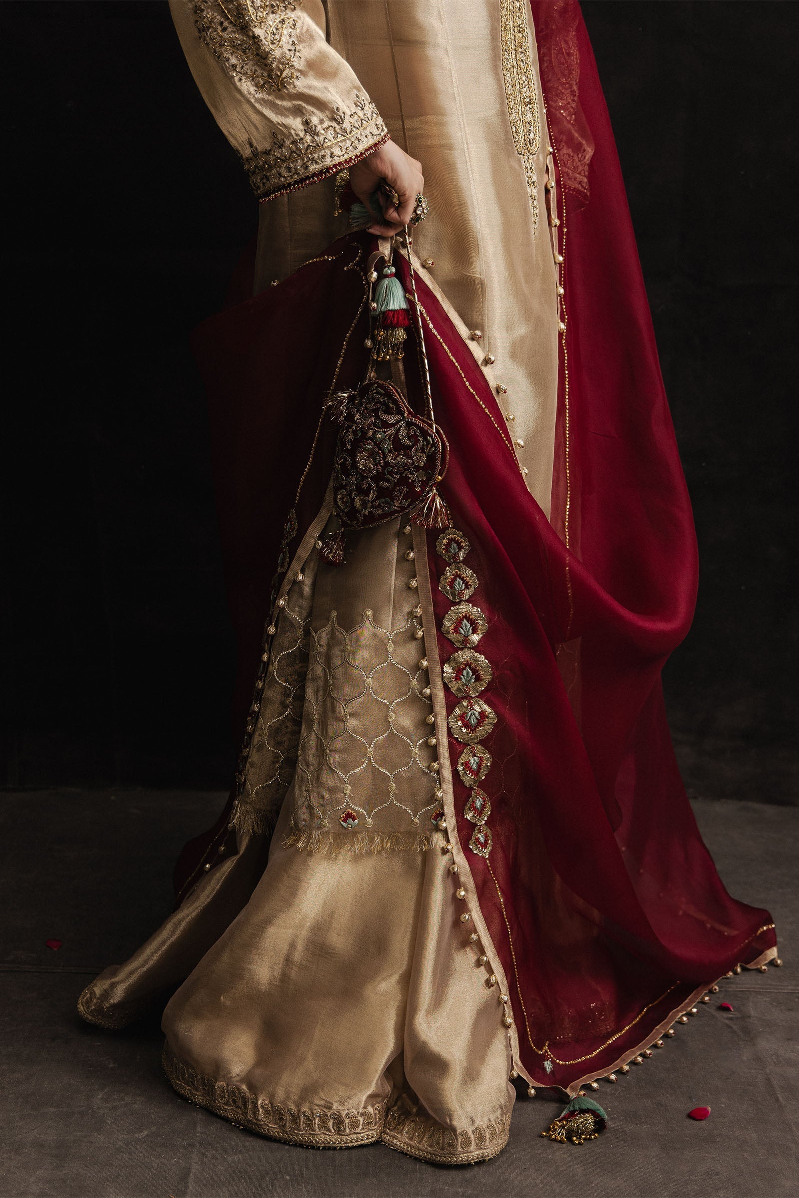 Zara Shahjahan | Studio Portraits | Zariyab - House Of Hania