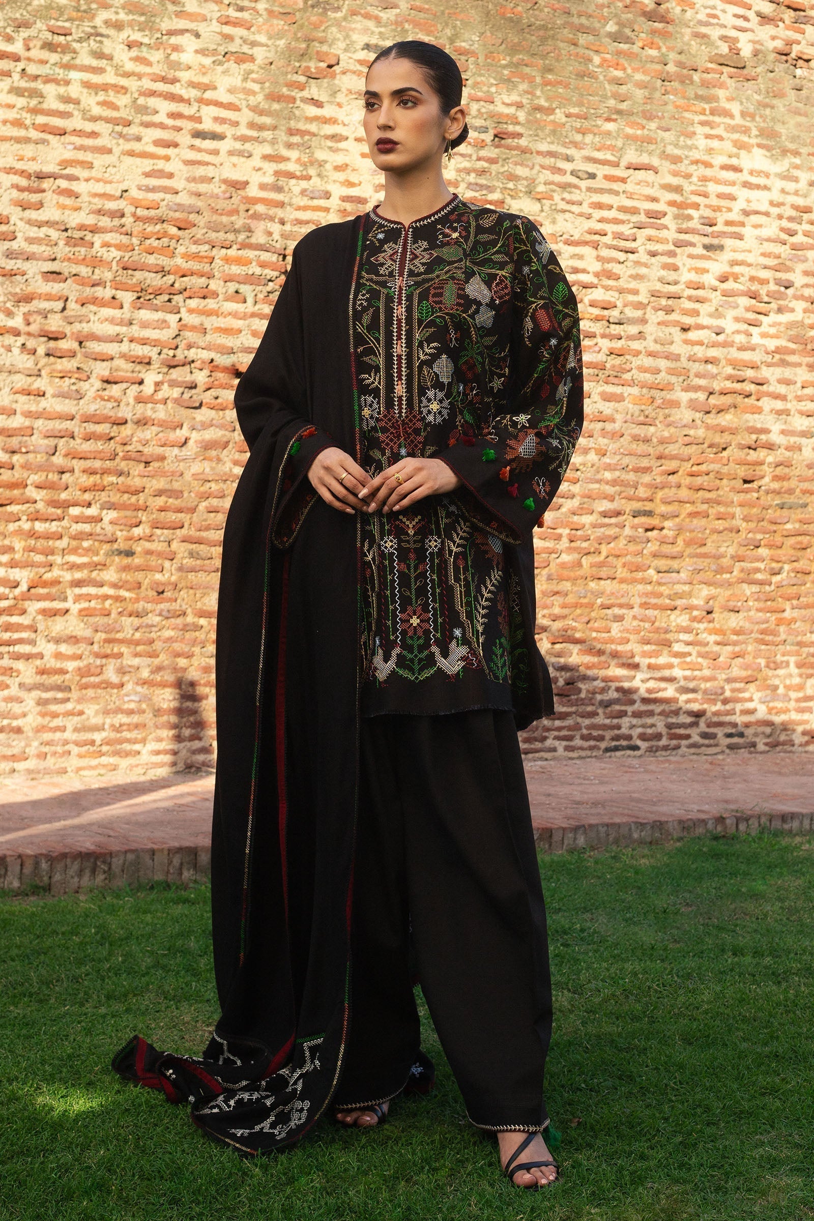 Zara Shahjahan | Winter 24 |  LALEH-D4 - House Of Hania