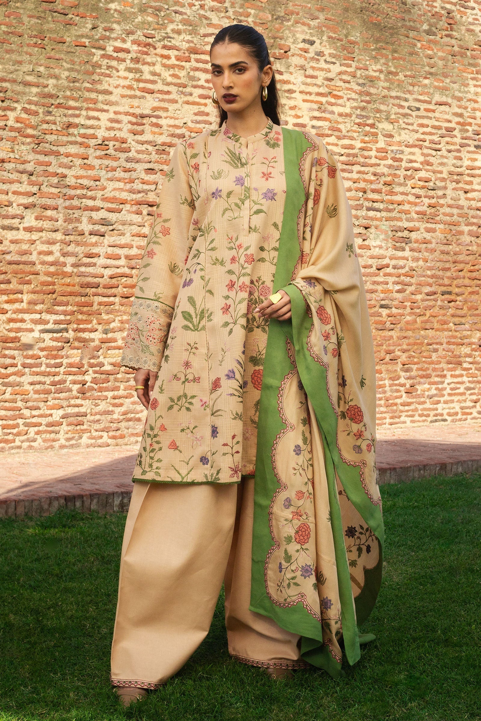 Zara Shahjahan | Winter 24 |  NEGAH-D3 - House Of Hania