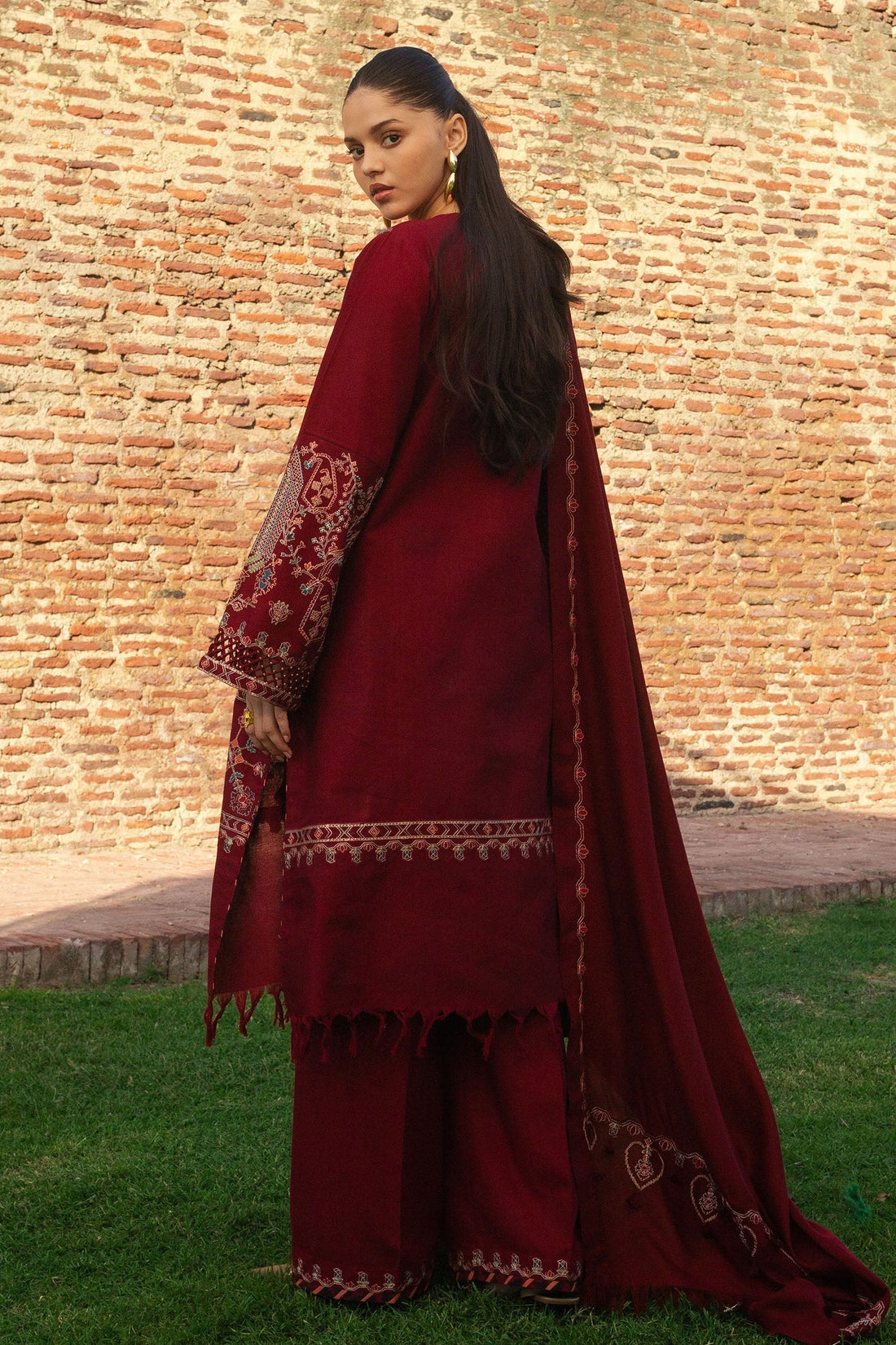 Zara Shahjahan | Winter 24 |  RAHA-D8 - House Of Hania