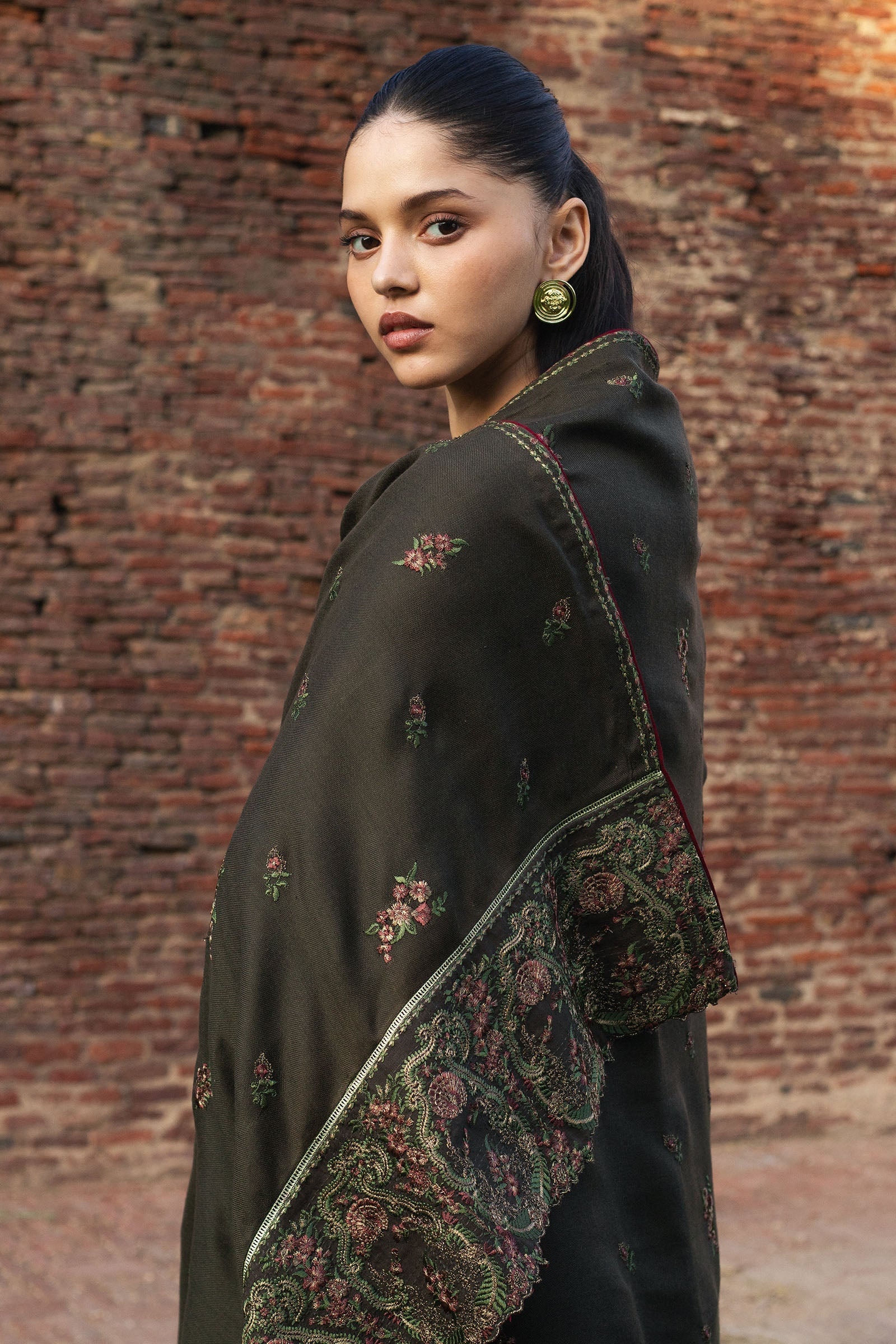 Zara Shahjahan | Winter 24 |  ZOHREH-D5 - House Of Hania