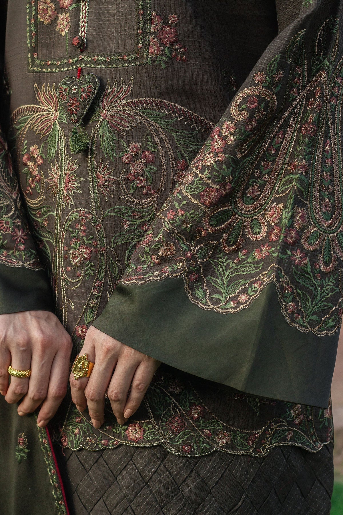 Zara Shahjahan | Winter 24 |  ZOHREH-D5 - House Of Hania