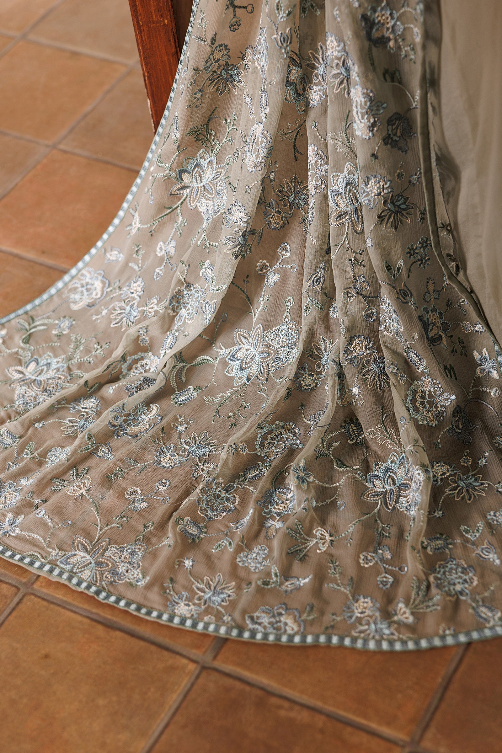 Zarif | Exclusive Eid Pret'26 | ZRF-EMC 19 - House Of Hania