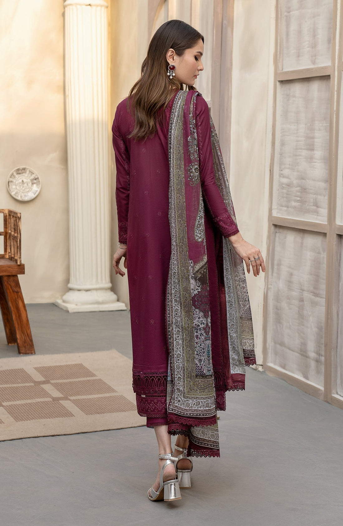 Zarif | Festive Lawn | ZFL 01 RAHAA - House Of Hania