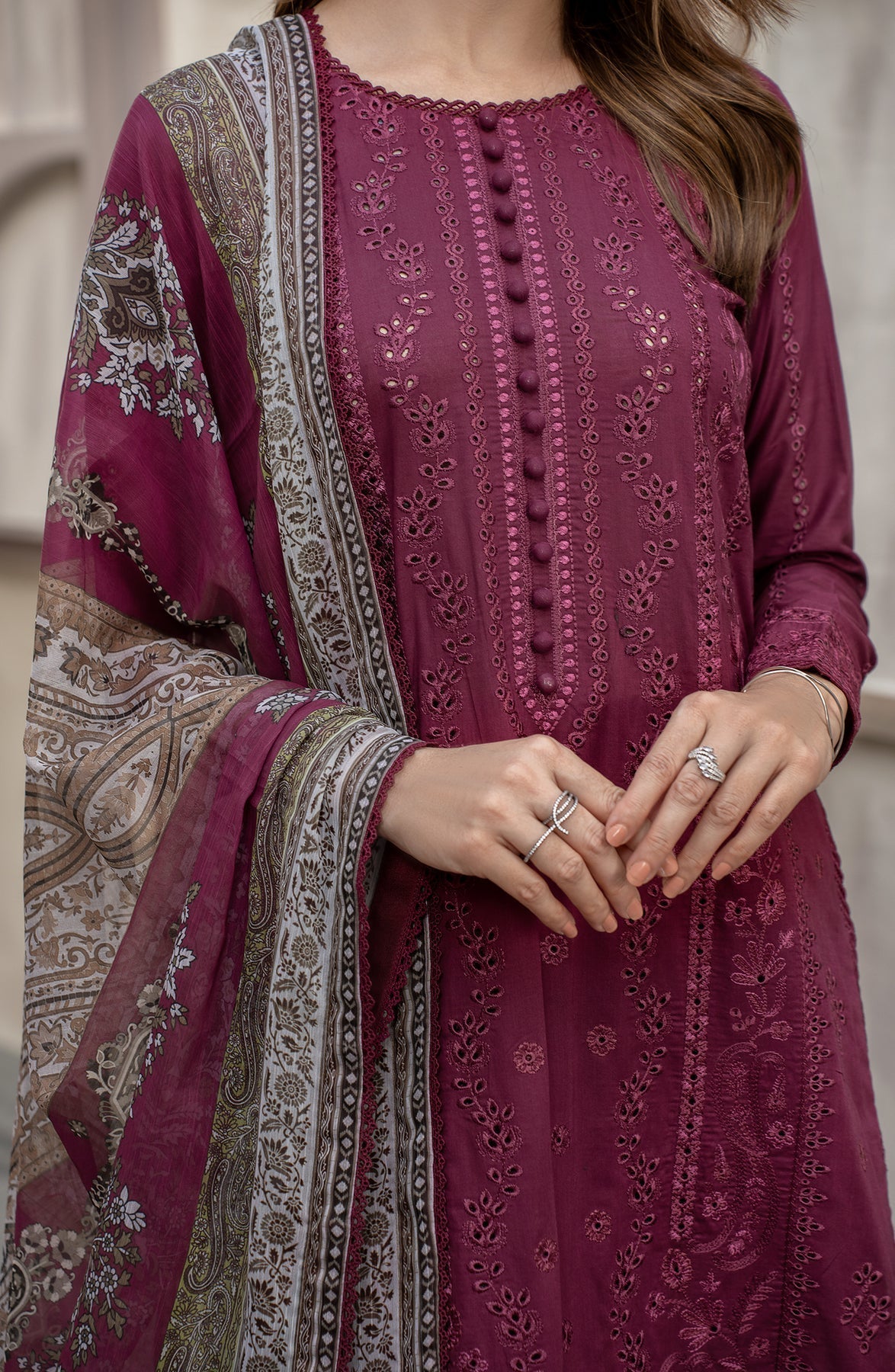 Zarif | Festive Lawn | ZFL 01 RAHAA - House Of Hania