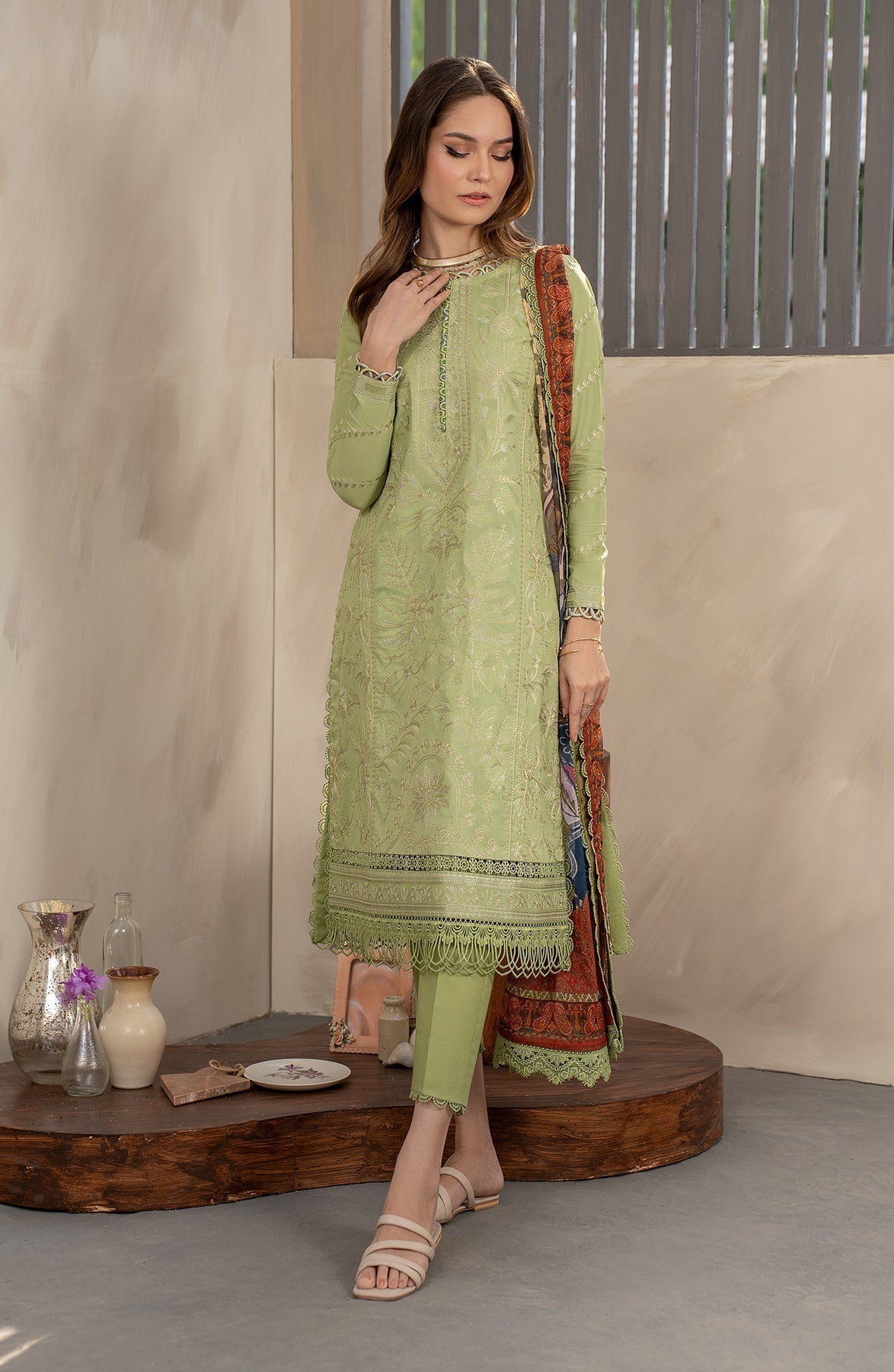 Zarif | Festive Lawn | ZFL 04 SENIHA - House Of Hania