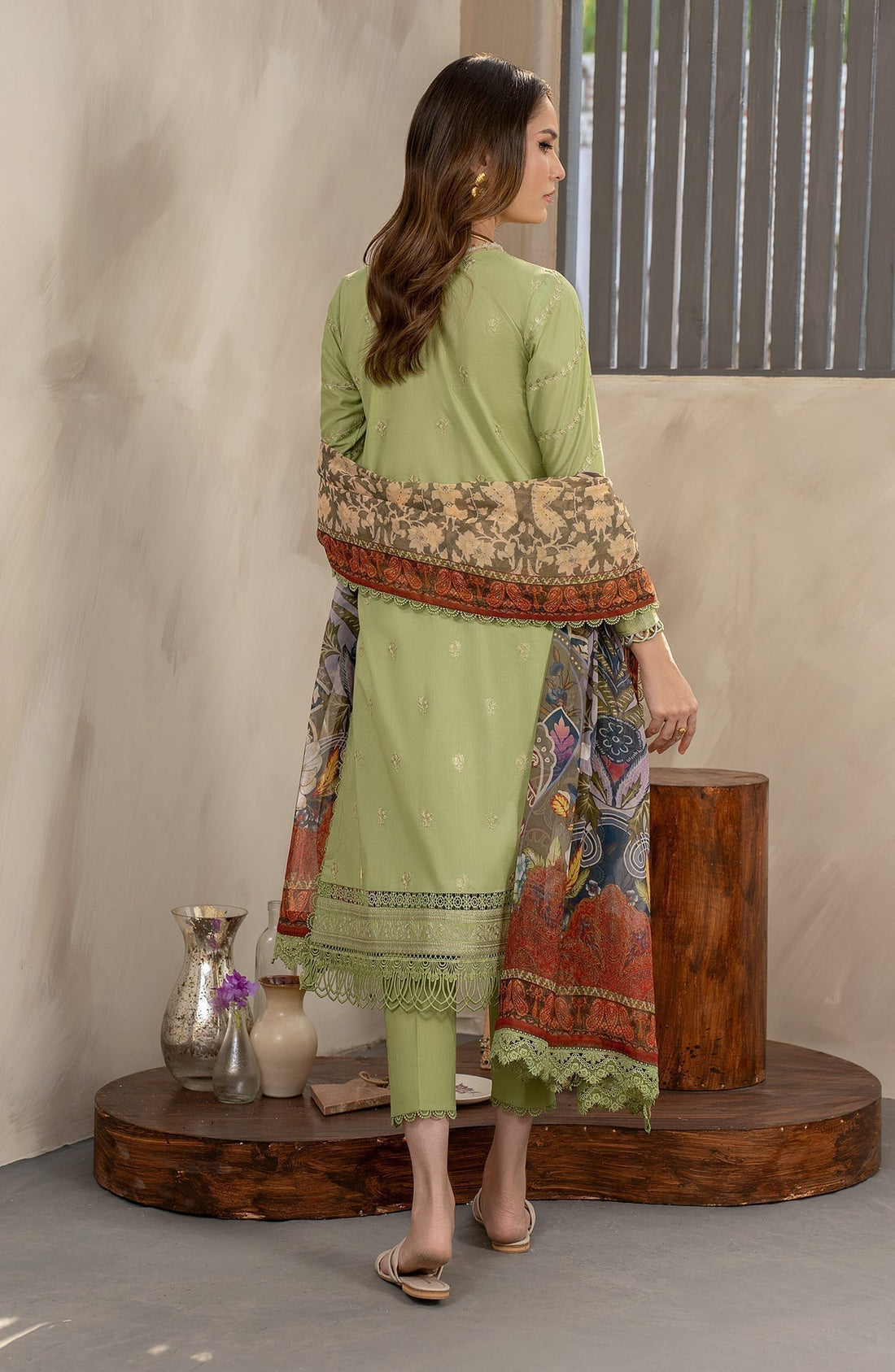 Zarif | Festive Lawn | ZFL 04 SENIHA - House Of Hania