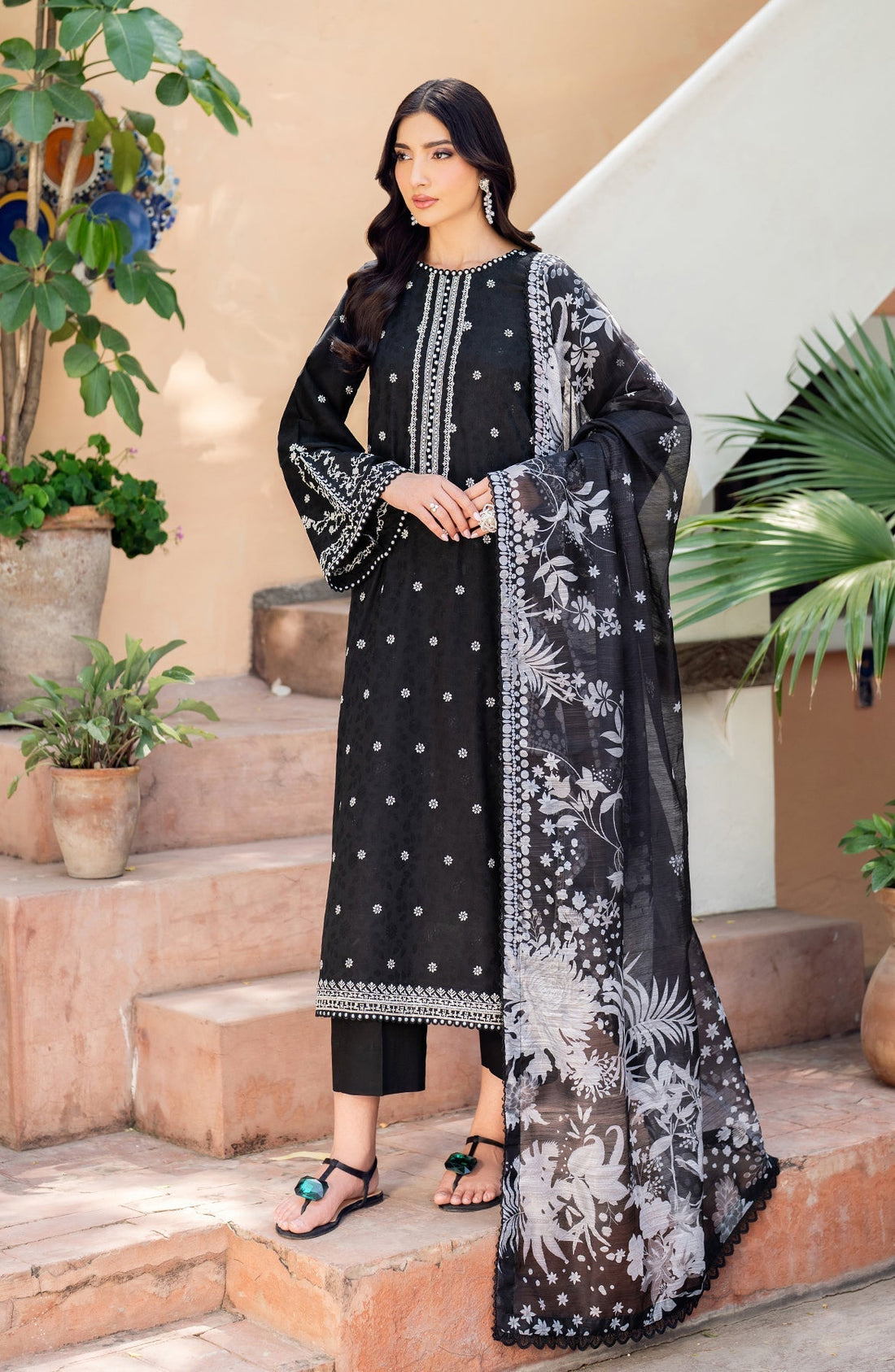 Zarif | Nura Textured Lawn 25 |  MILHA - House Of Hania