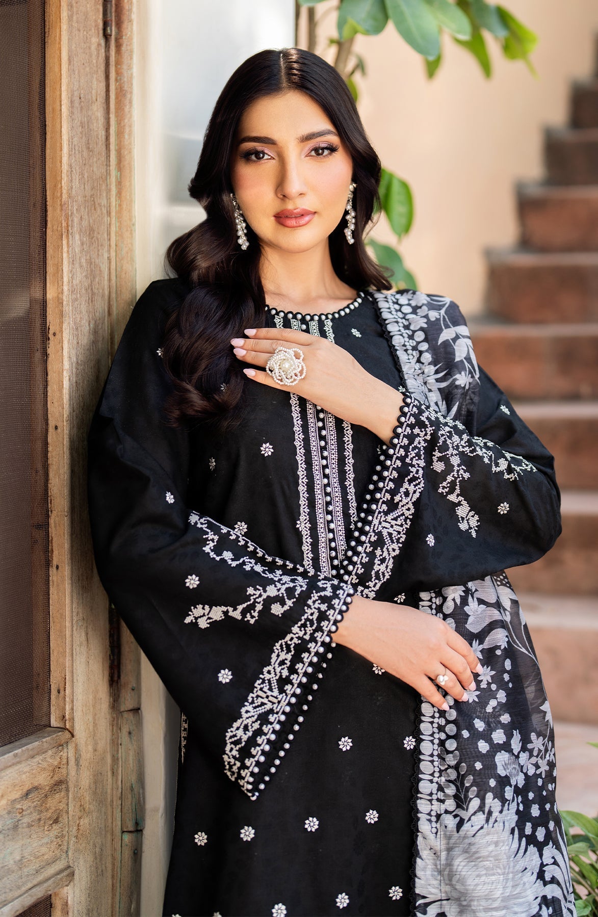 Zarif | Nura Textured Lawn 25 |  MILHA - House Of Hania