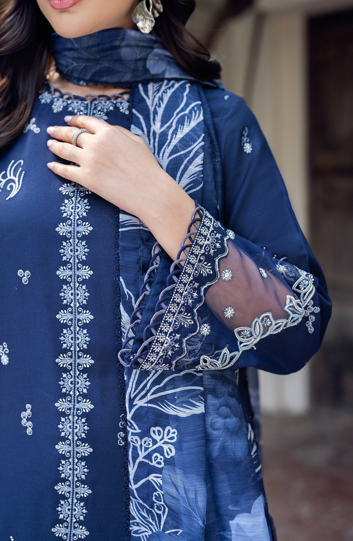 Zarif | Nura Textured Lawn 25 | SEERUM - House Of Hania
