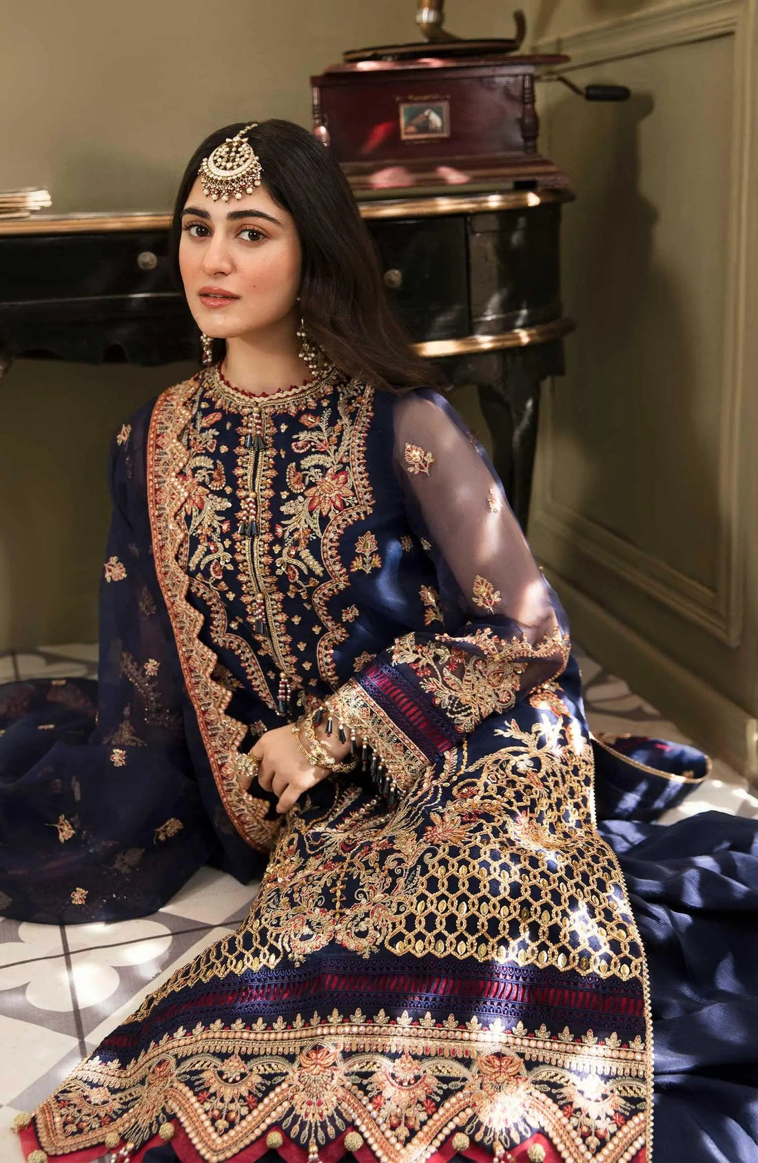 Zarin by Eleshia Embroidered Organza 3Pc Suit - SAARYA - House Of Hania